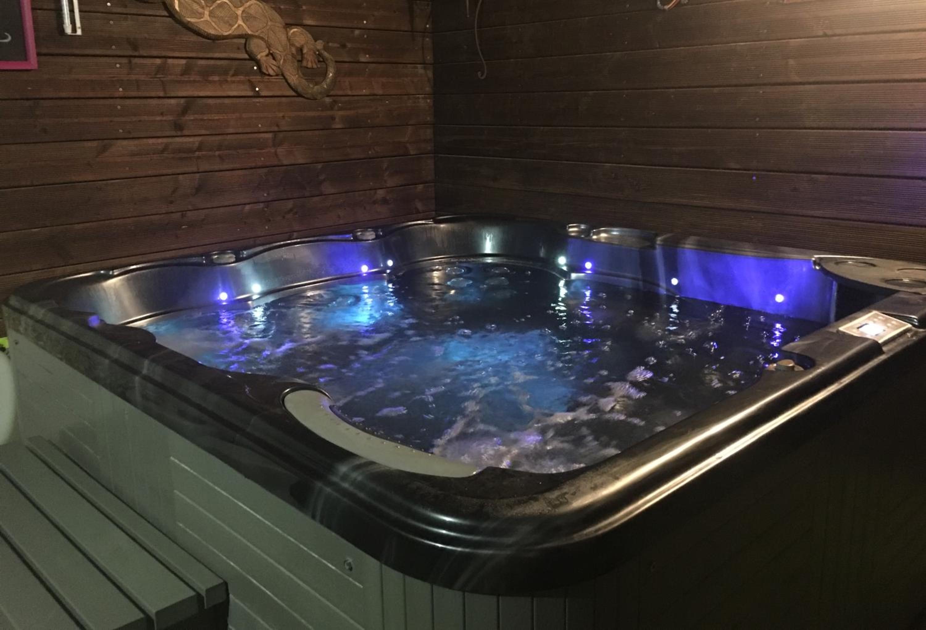 Séjour avec SPA **** sous le soleil ou sous les étoiles view 2