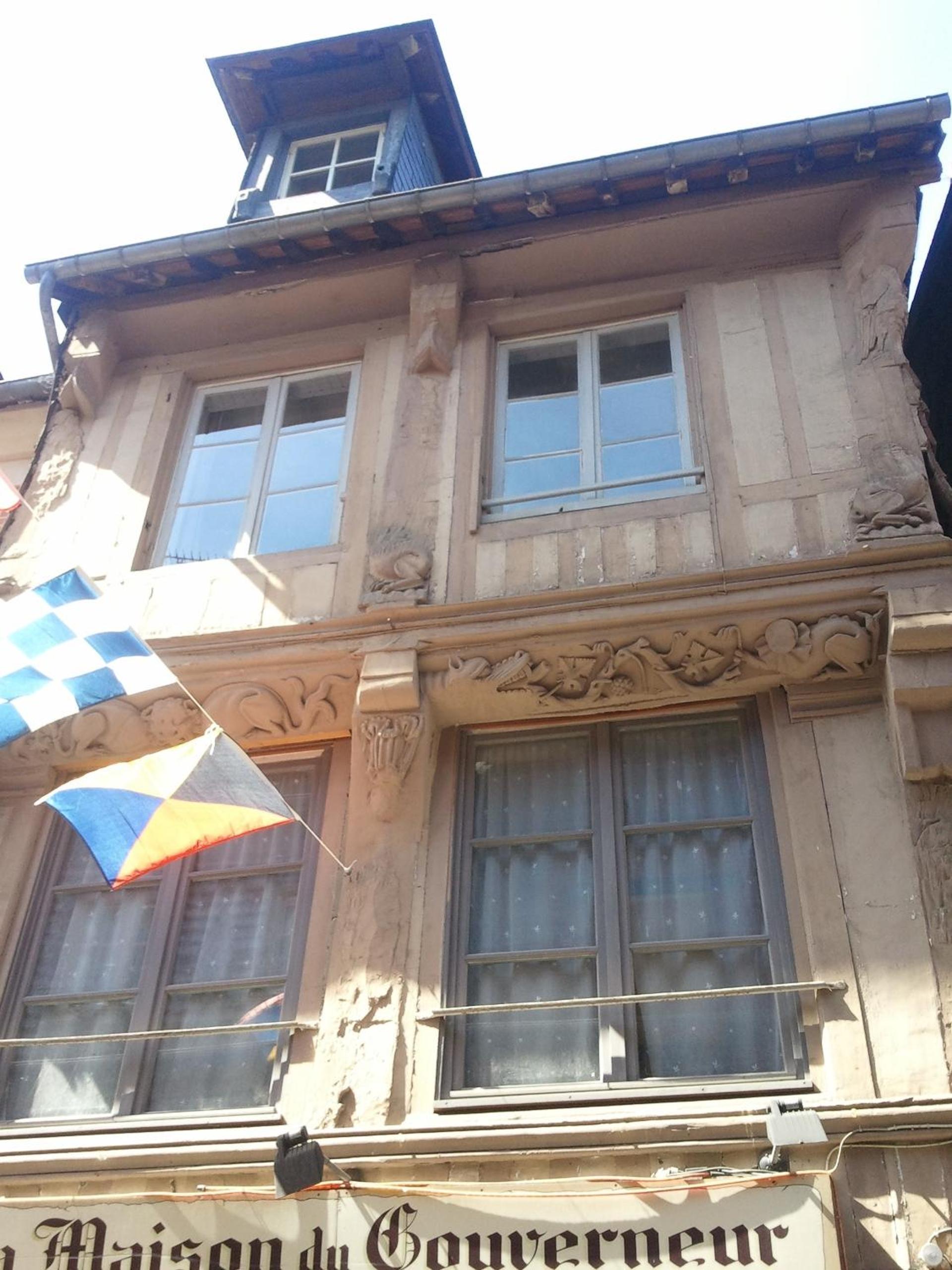 Le Studio du Gouverneur view 3