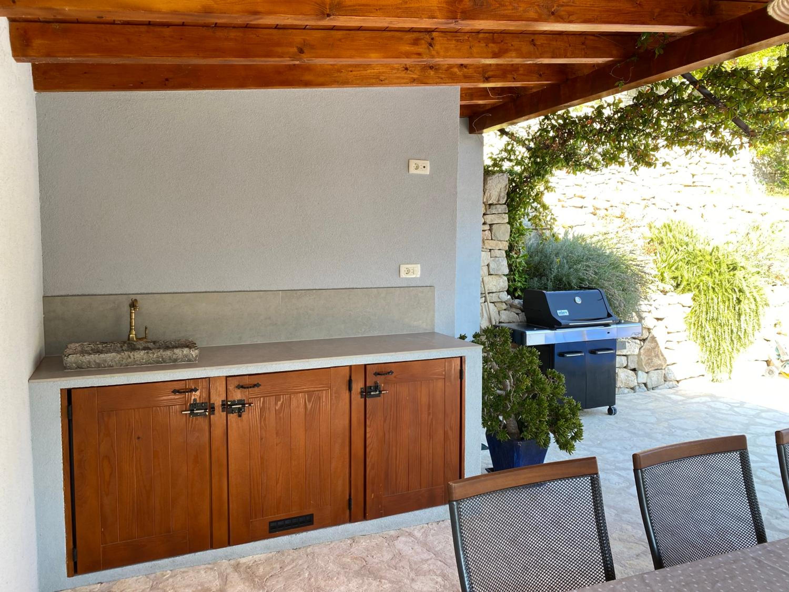 Holiday House Vita view 4