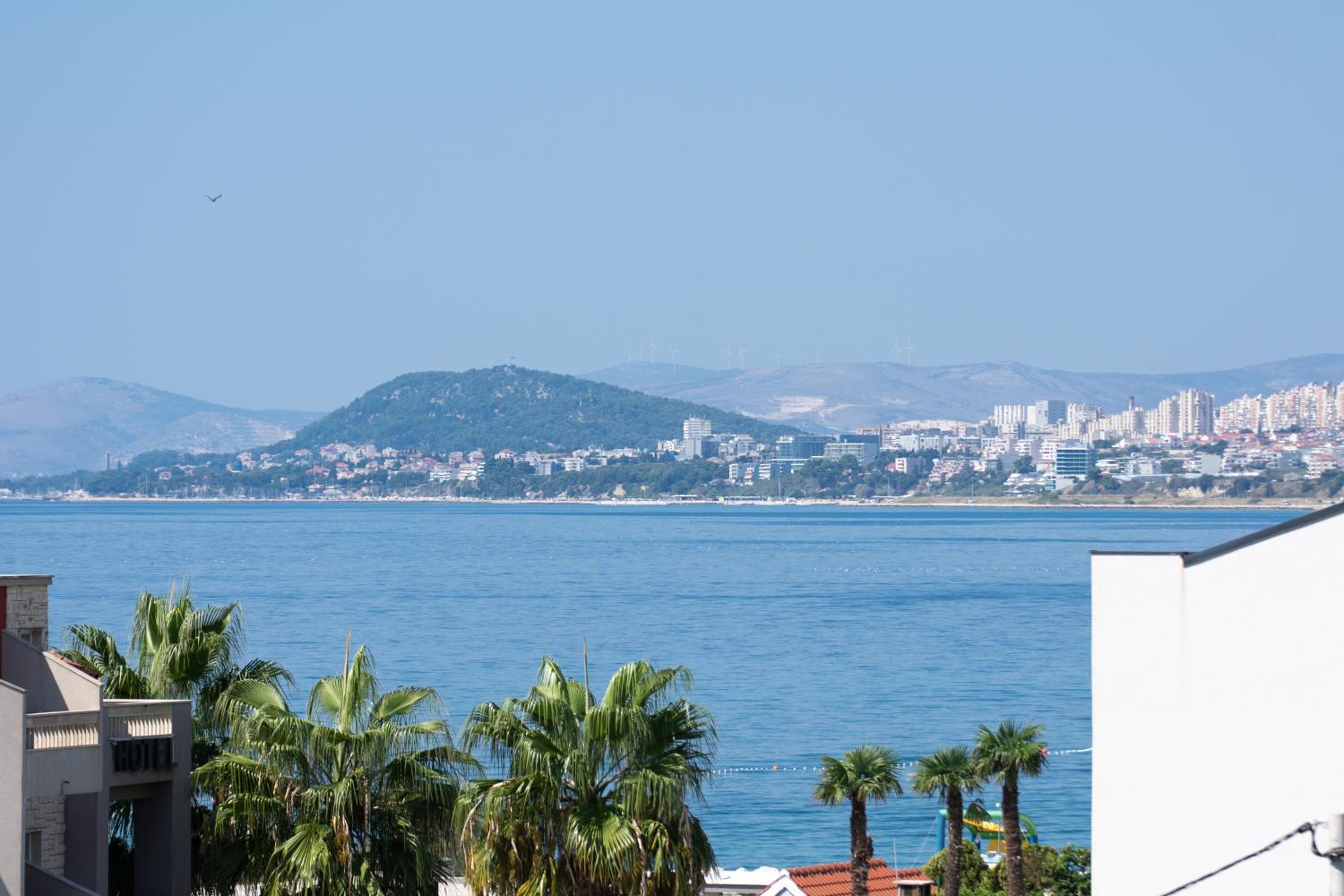 Seaside vila Perla