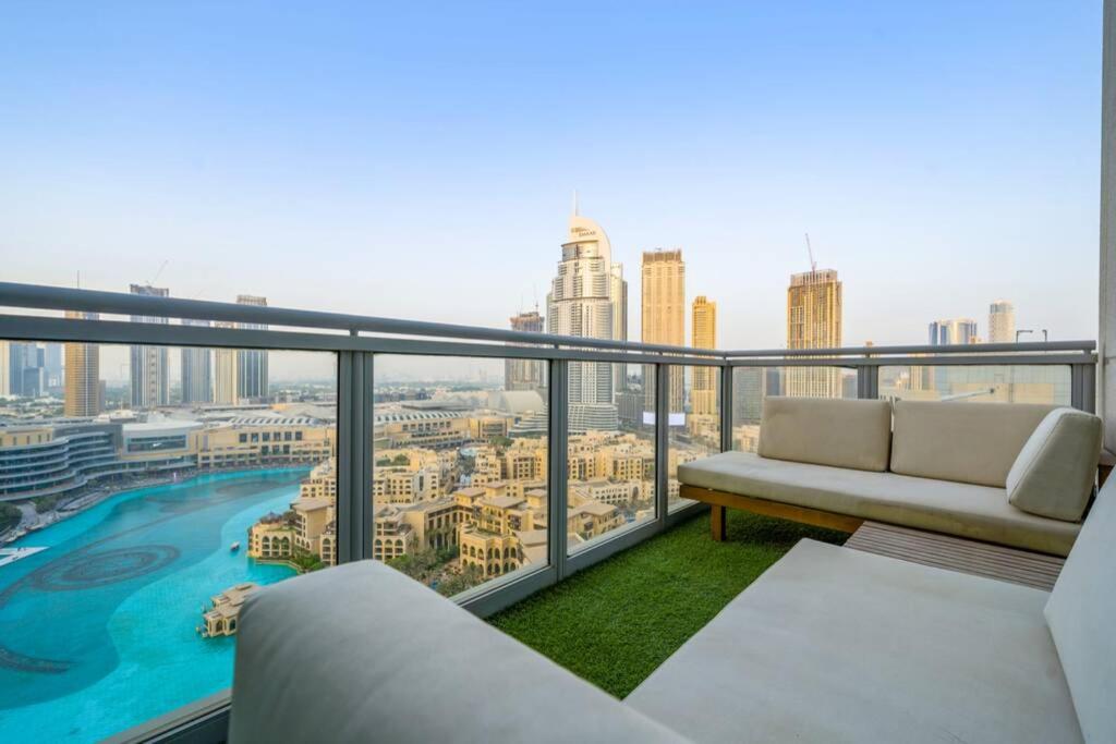 Spectacular Burj & Fountain View - Luxurious 3 Bedrooms & Maids room - The Residences