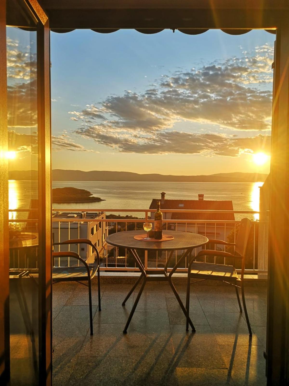 Josephine view 4