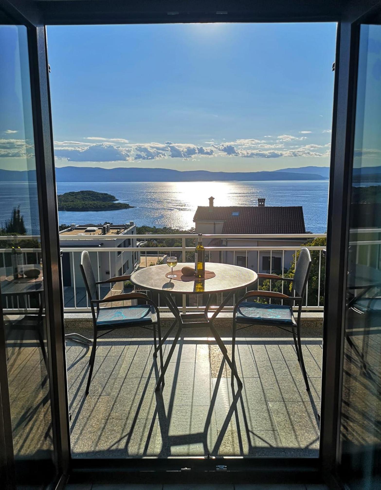 Josephine view 3