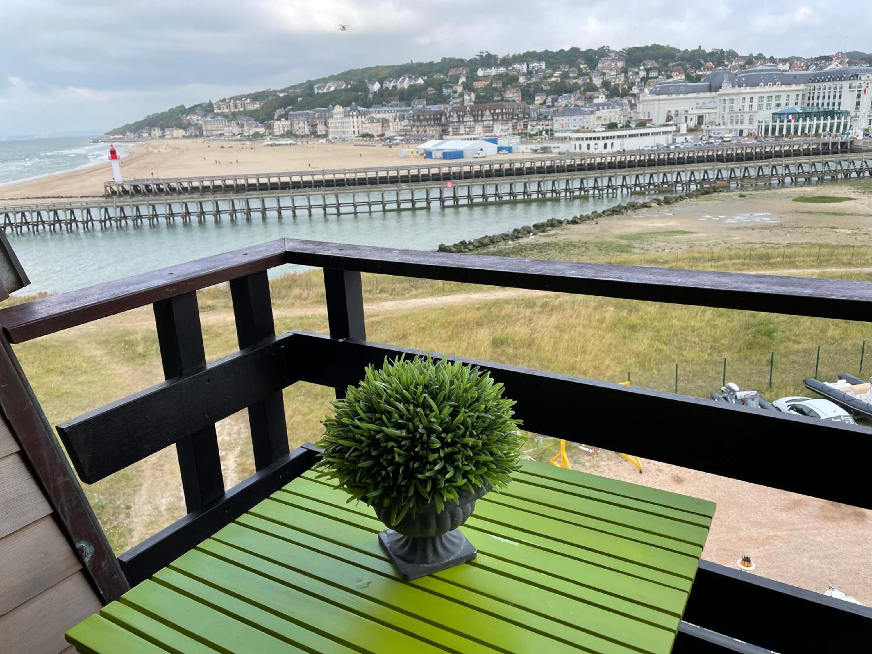 Deauville Vacations - Deauville marina - Escapade vue mer - Property Image 15