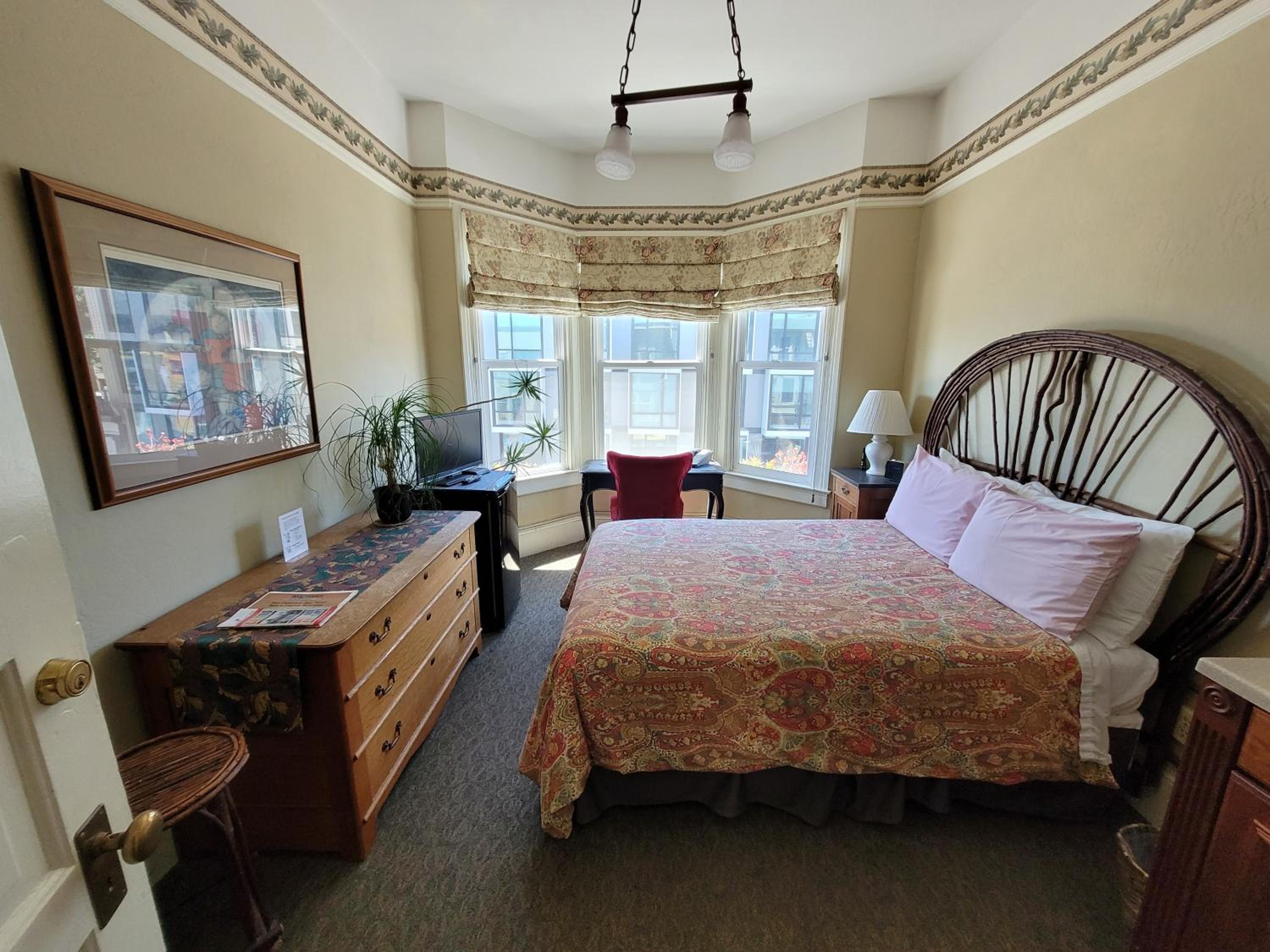 The Willows Inn photo 3
