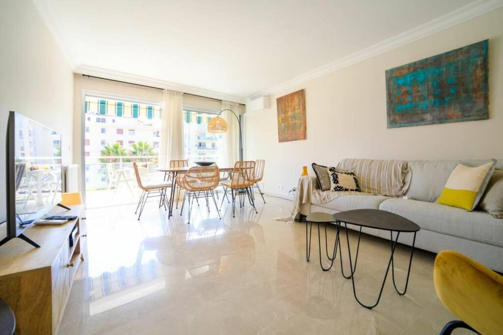 Le Bain De Soleil - Le Bain De Soleil 5 star Two bedroom apartment photo 1