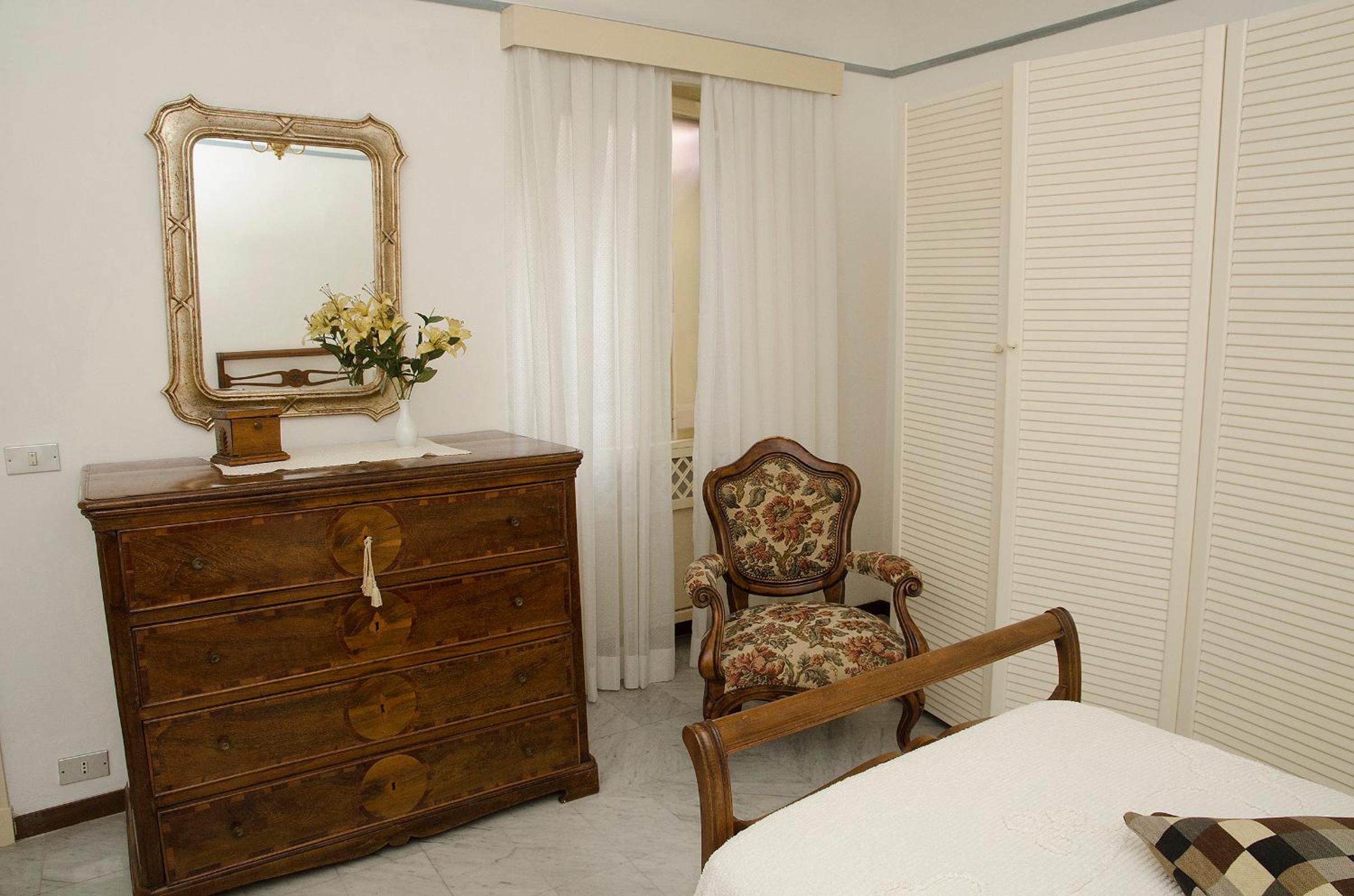 Lungarno Vespucci Charming apartment