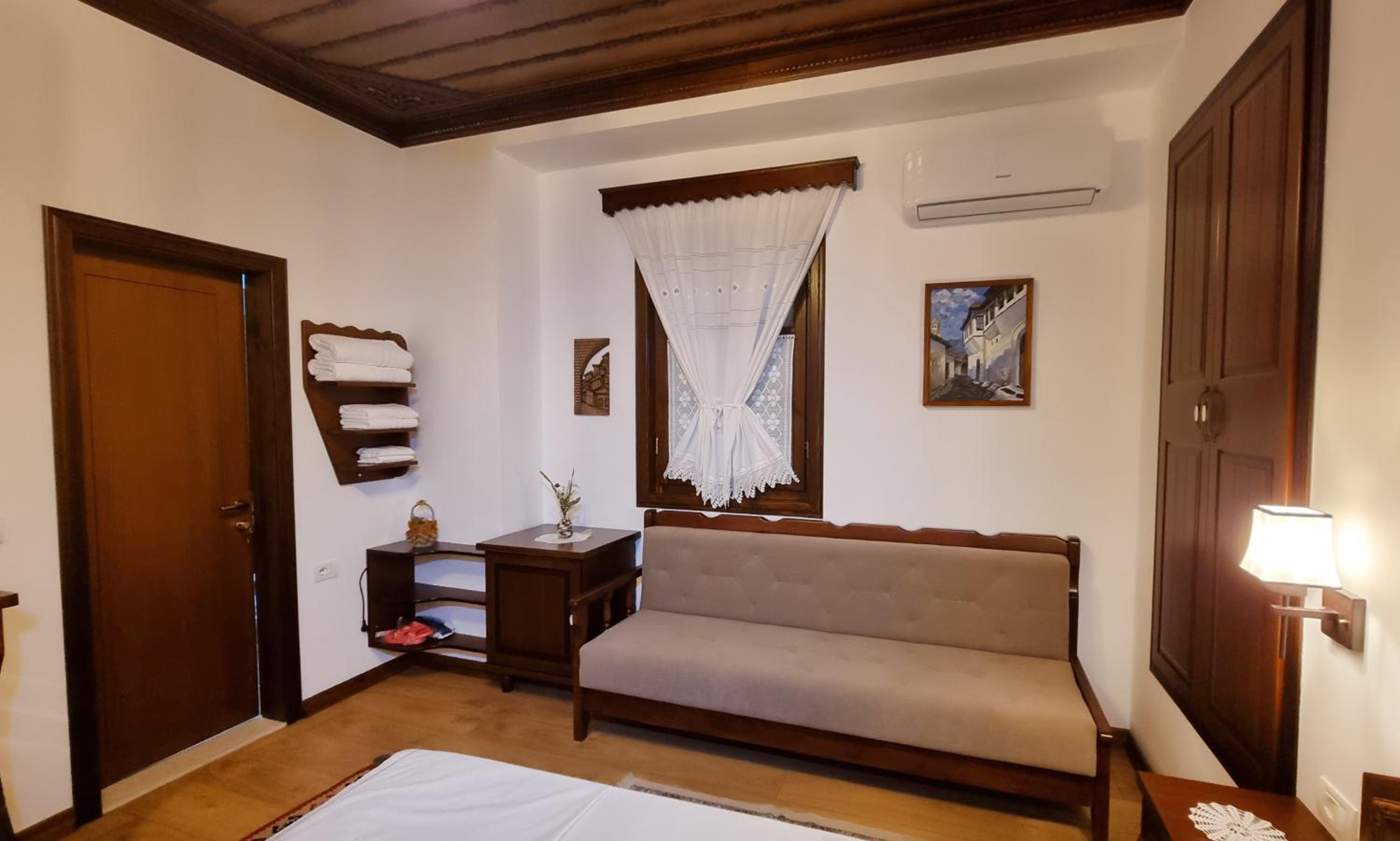 Master Hotel