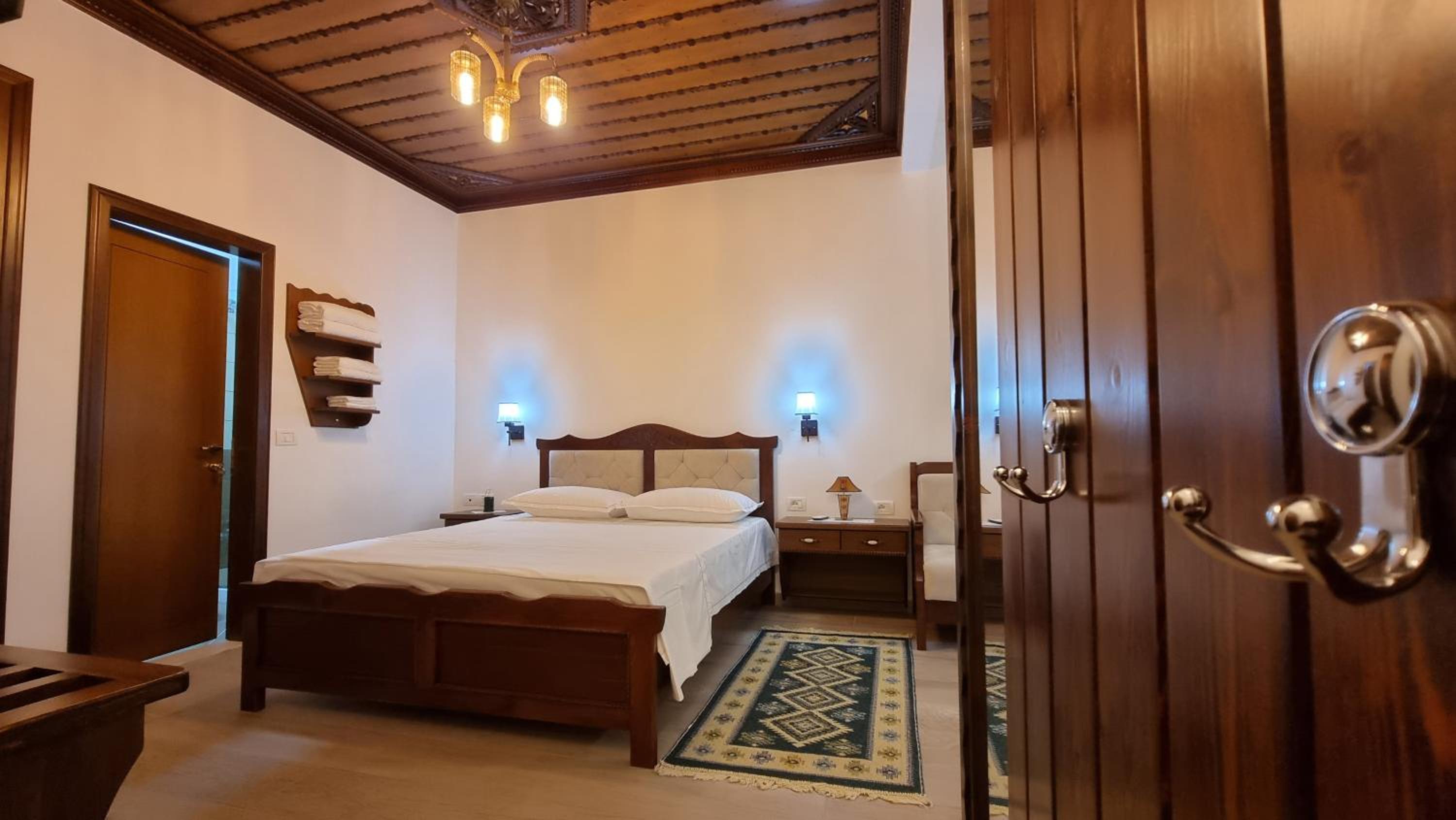 Master Hotel