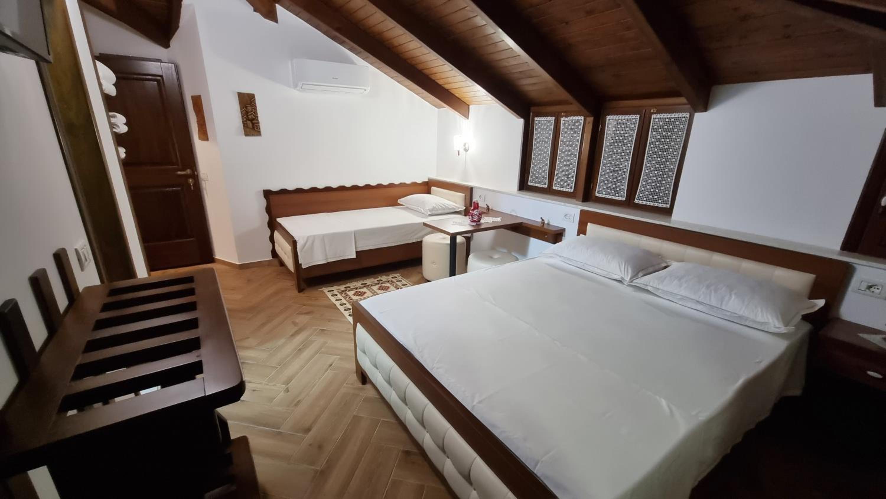 Master Hotel