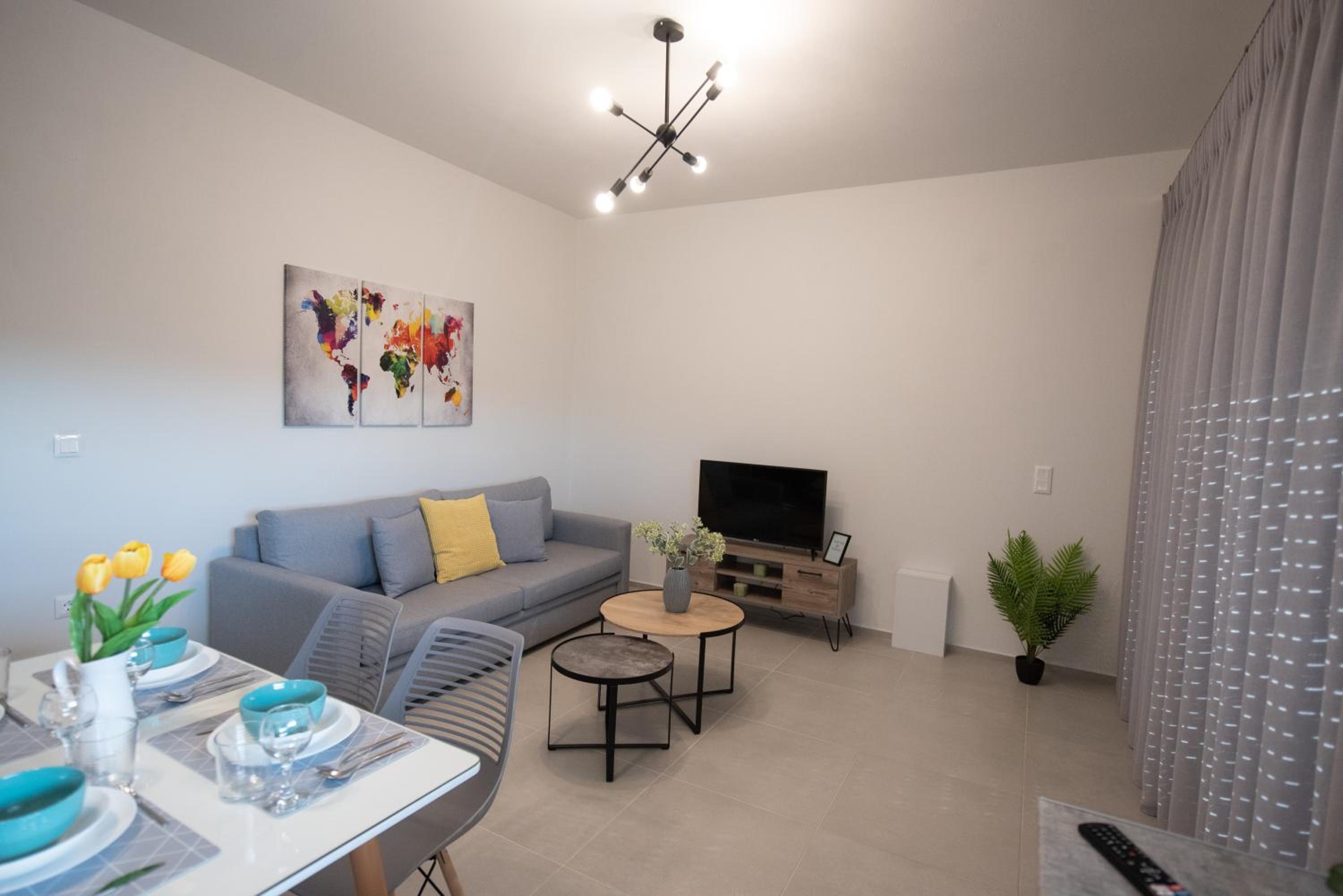 Luxury Autonomous Ground Floor Apartment