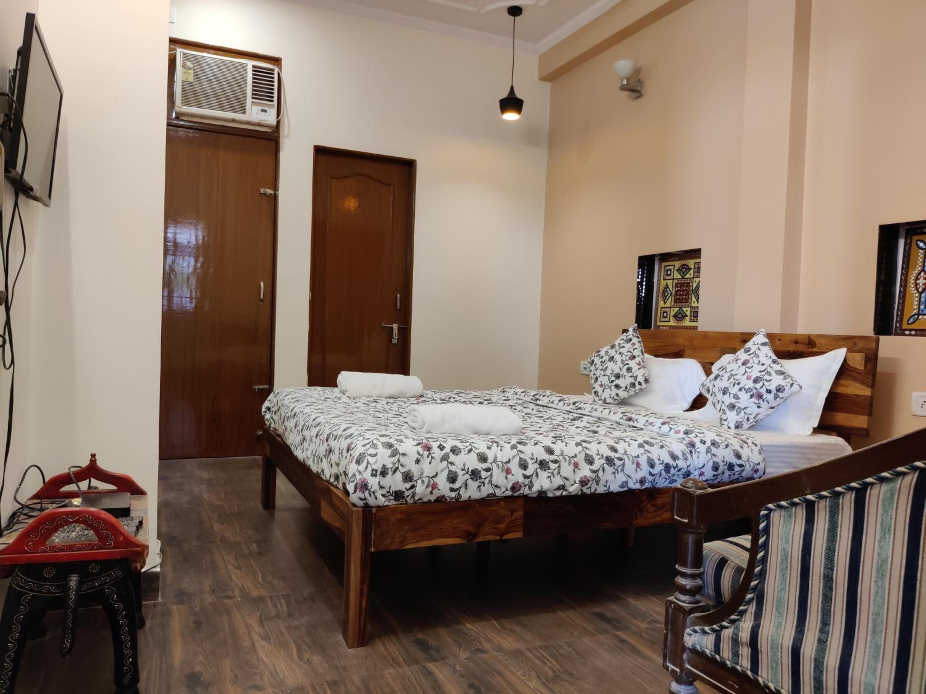 The Karauli Villa by Le Pension Stays view 5