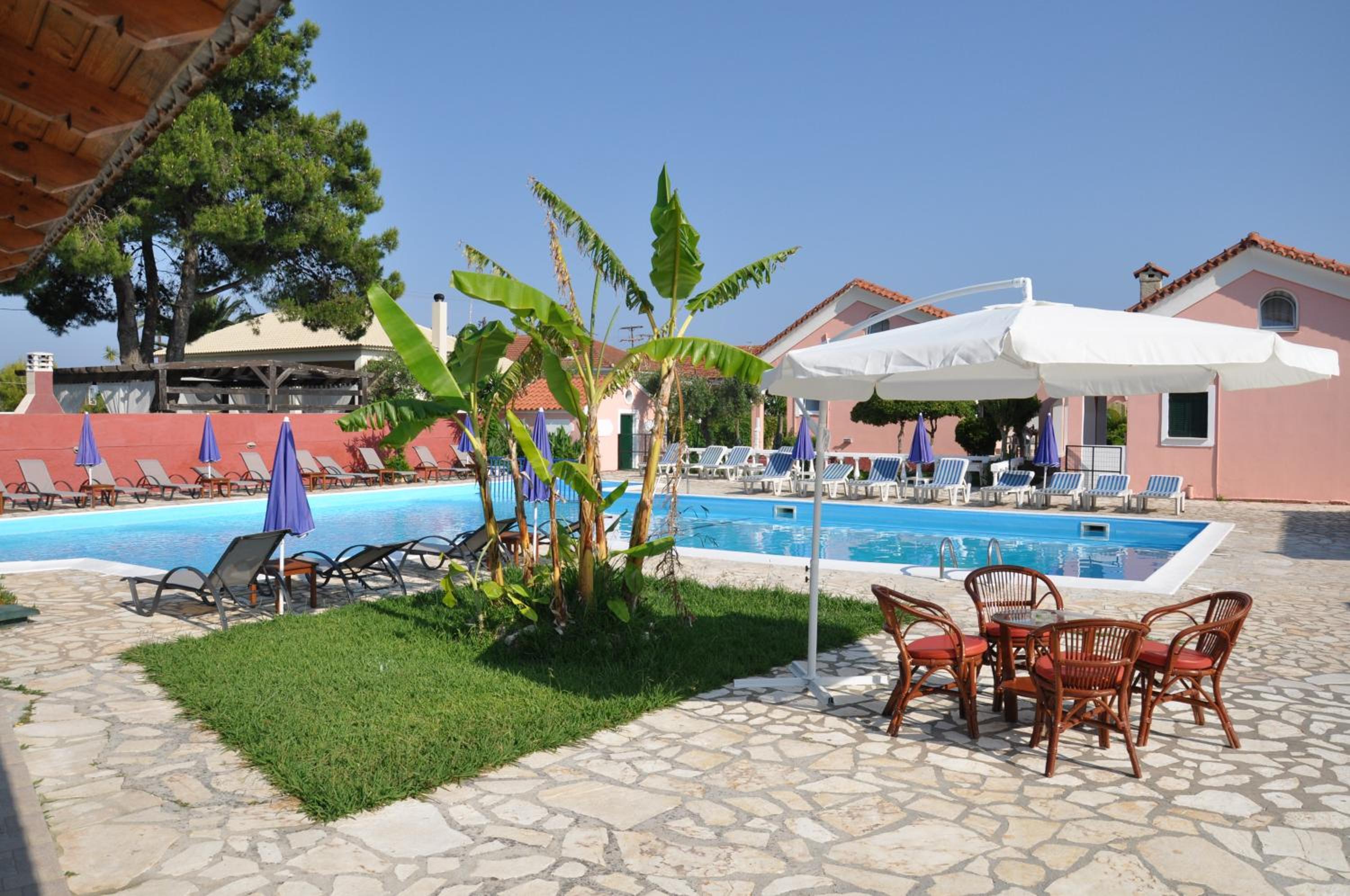 Hotel Tassos Apartments - Image 1