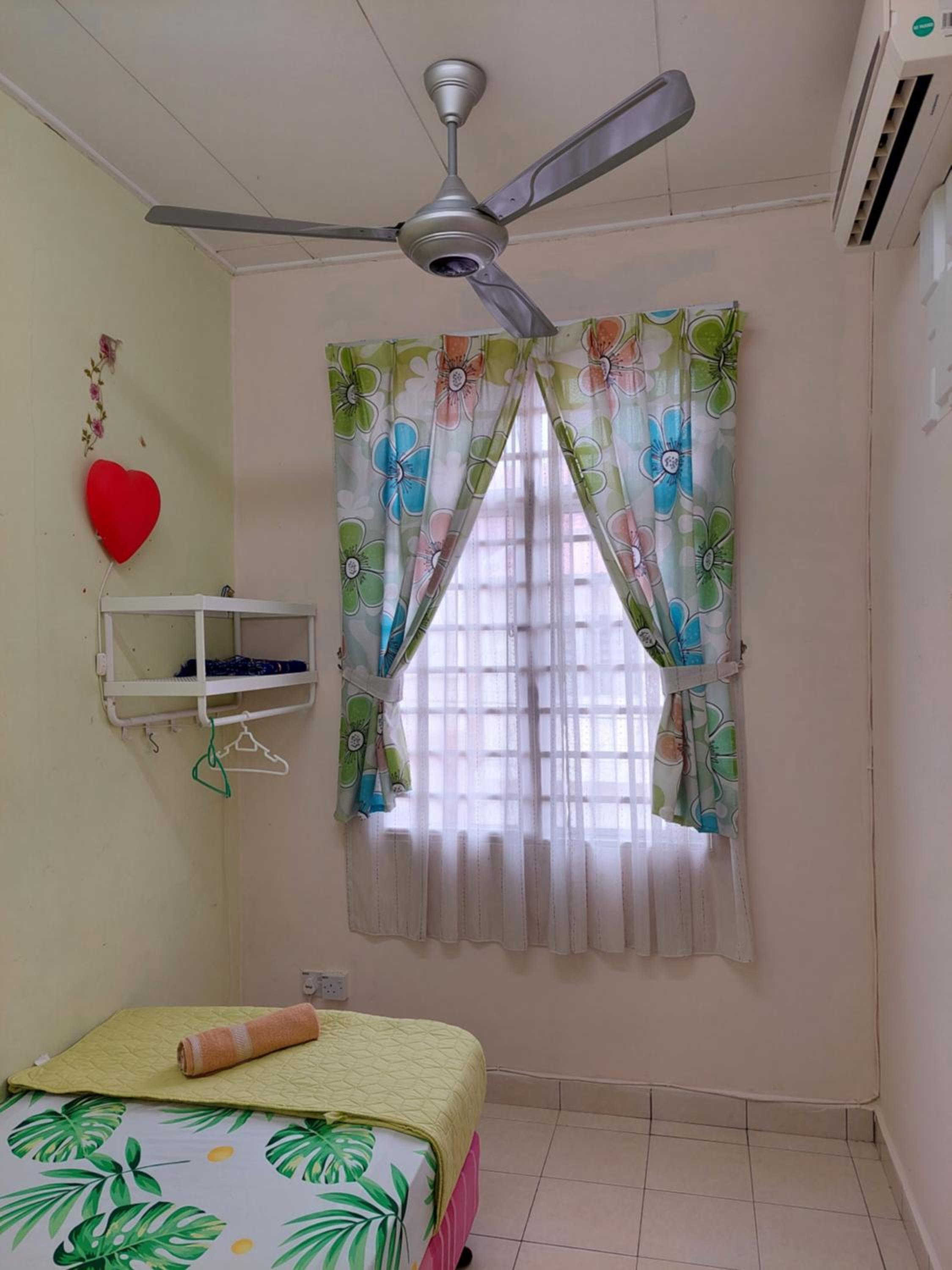 E&A Homestay KLIA/ Sepang/ Nilai photo 7