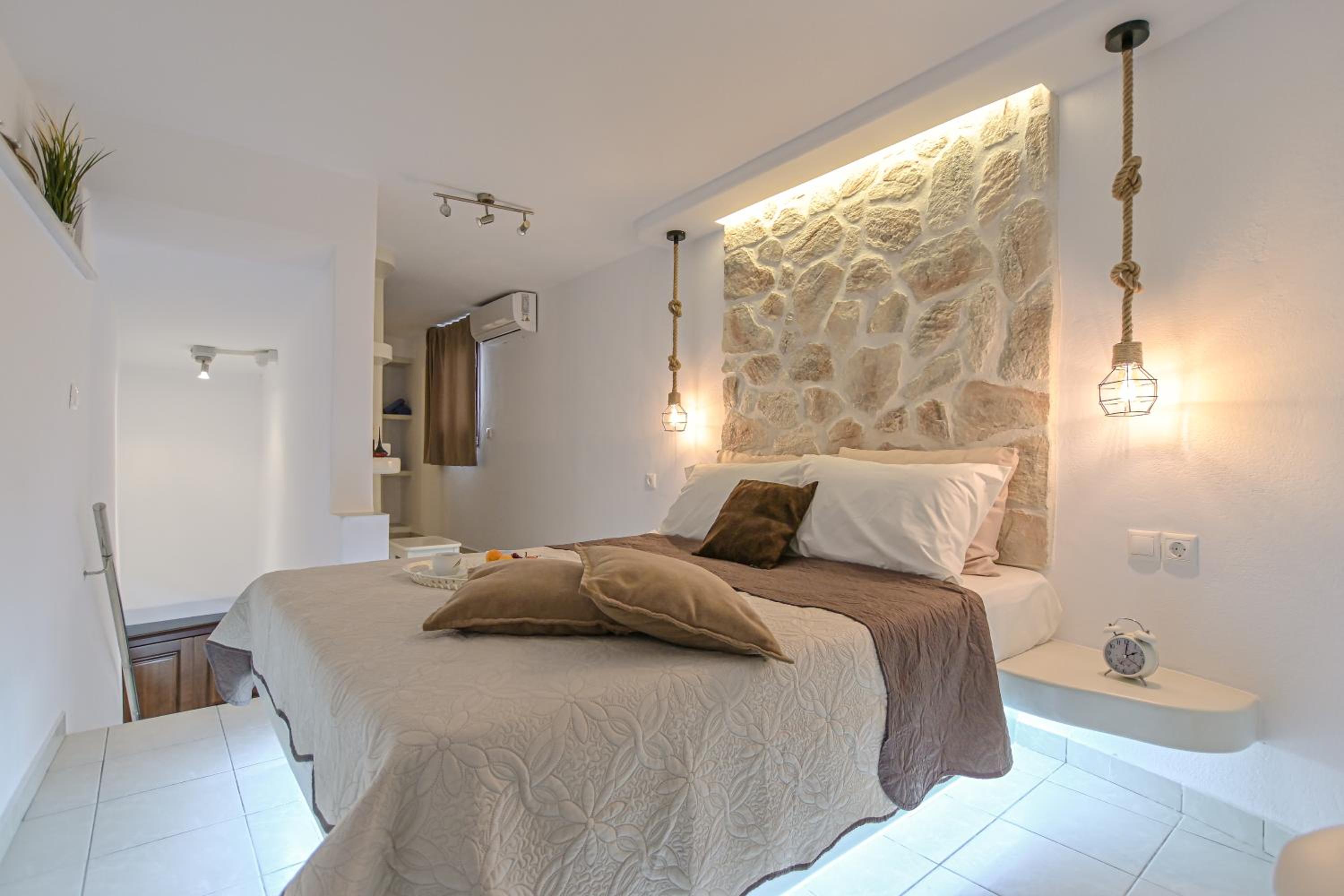 Geolenas Home - Naxian Old Agora