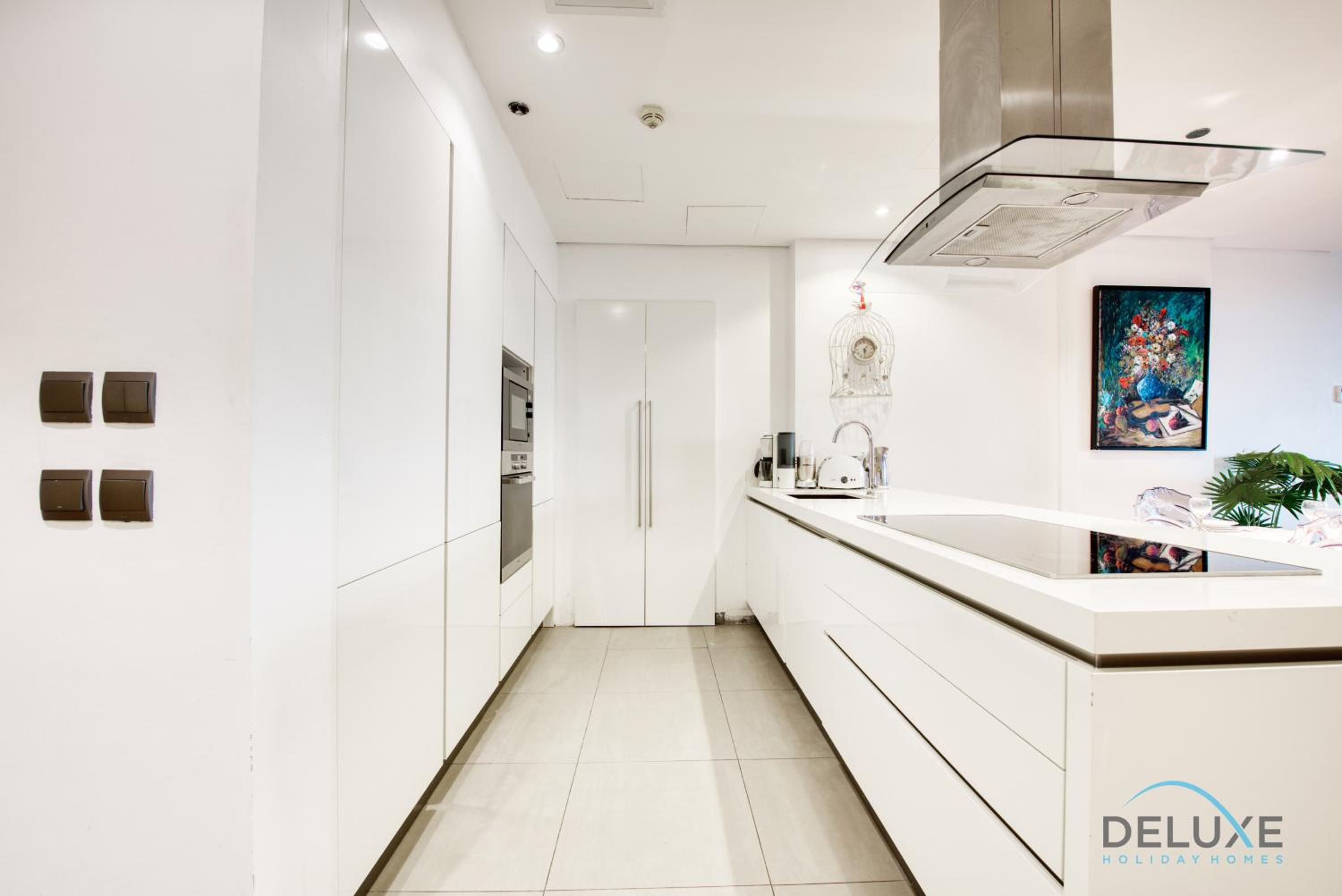 Lively 1 BR at Al Nabat Shoreline 8 Palm Jumeirah by Deluxe Holiday Homes