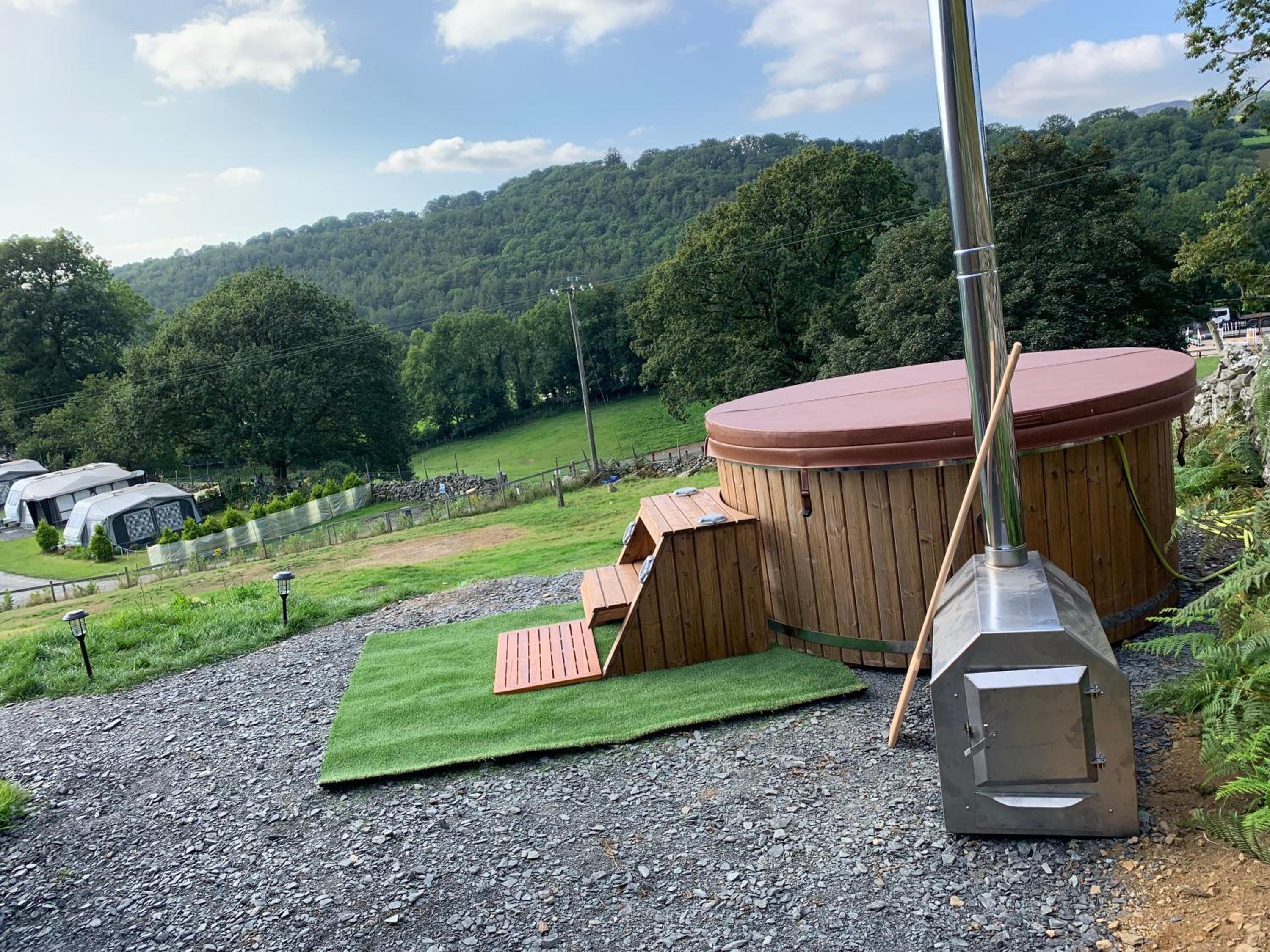 Safari Tent with Hot Tub in heart of Snowdonia view 4