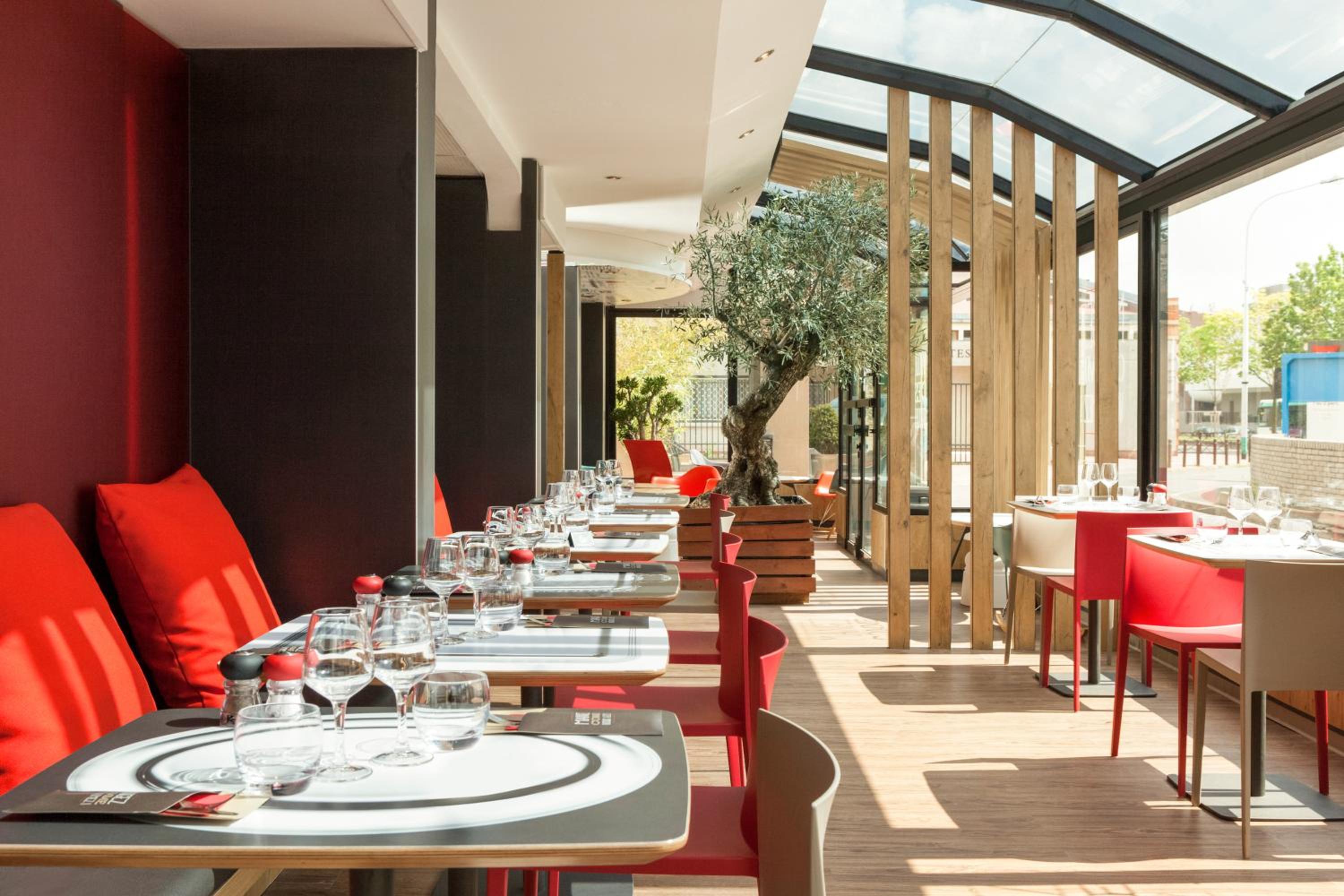 restaurant