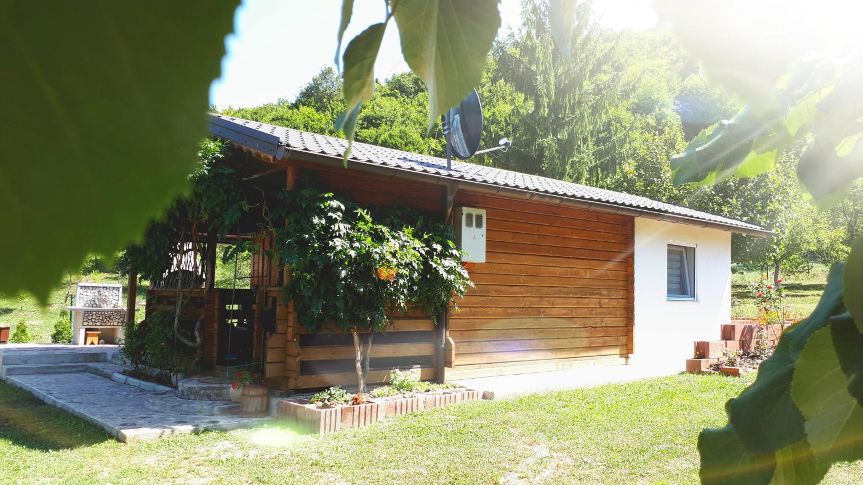 Studio apartman Firdaus-Bihać, Dobrenica bb