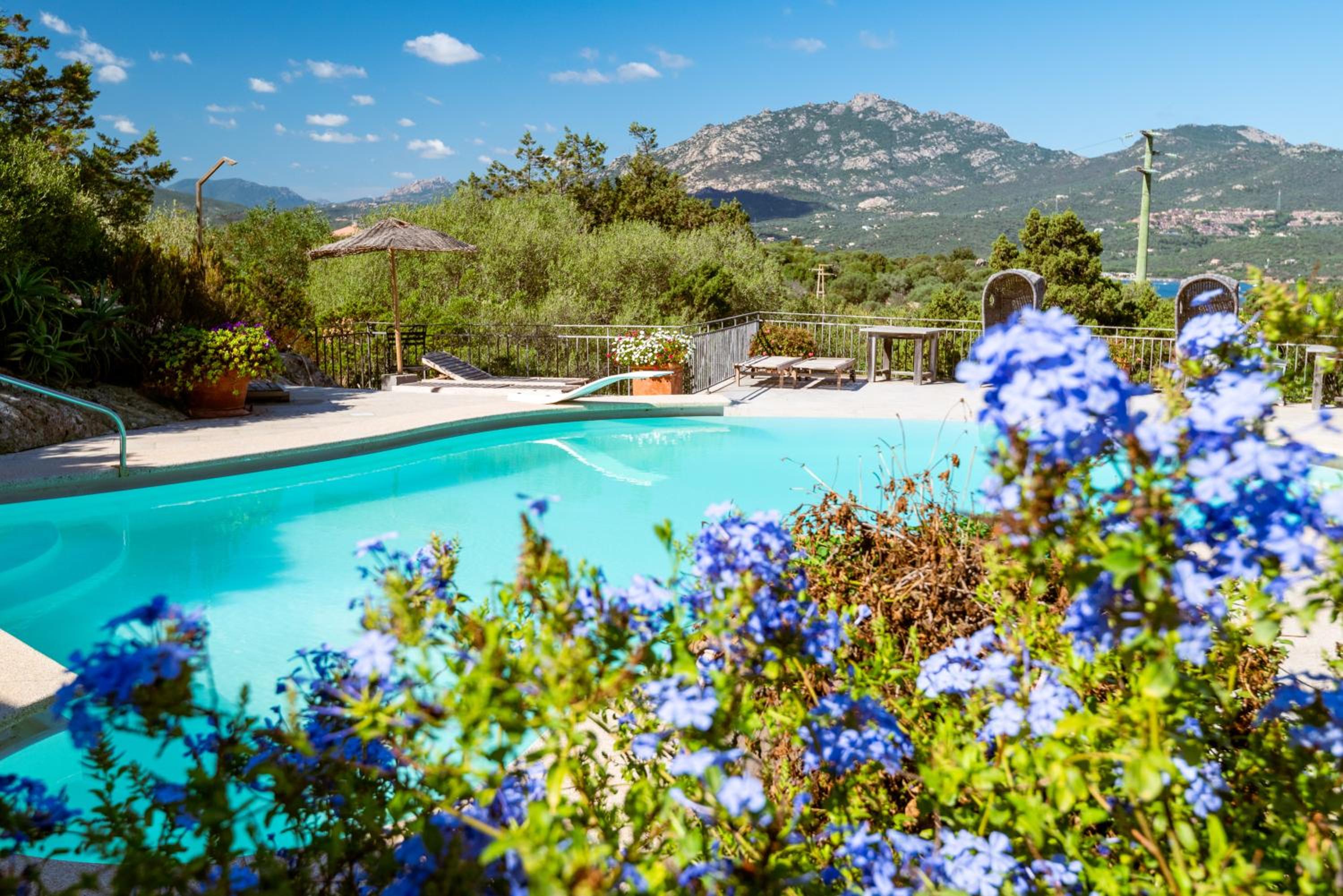 Esclusiva Villa con piscina view 3