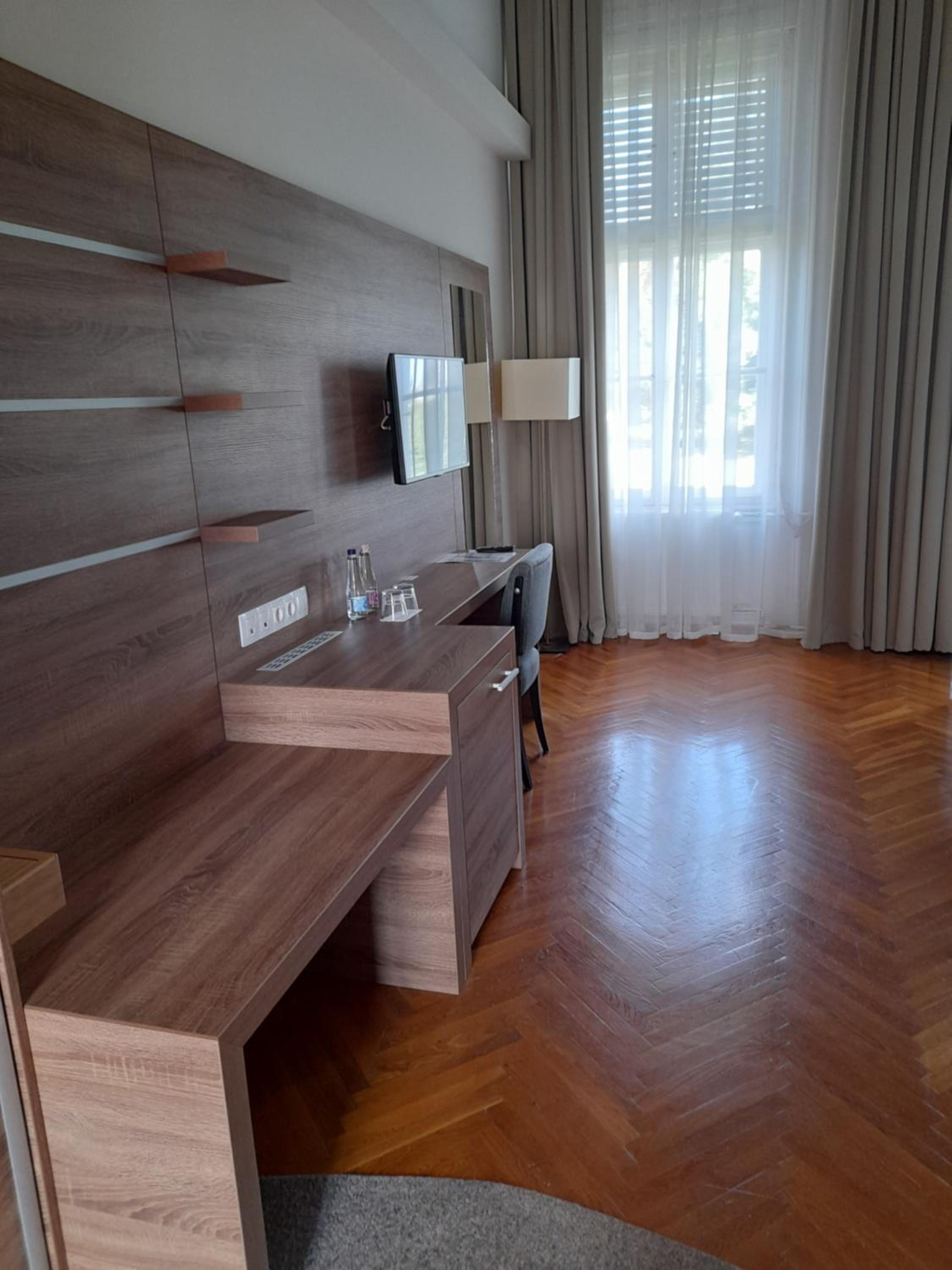Rosenberg Kúria view 4