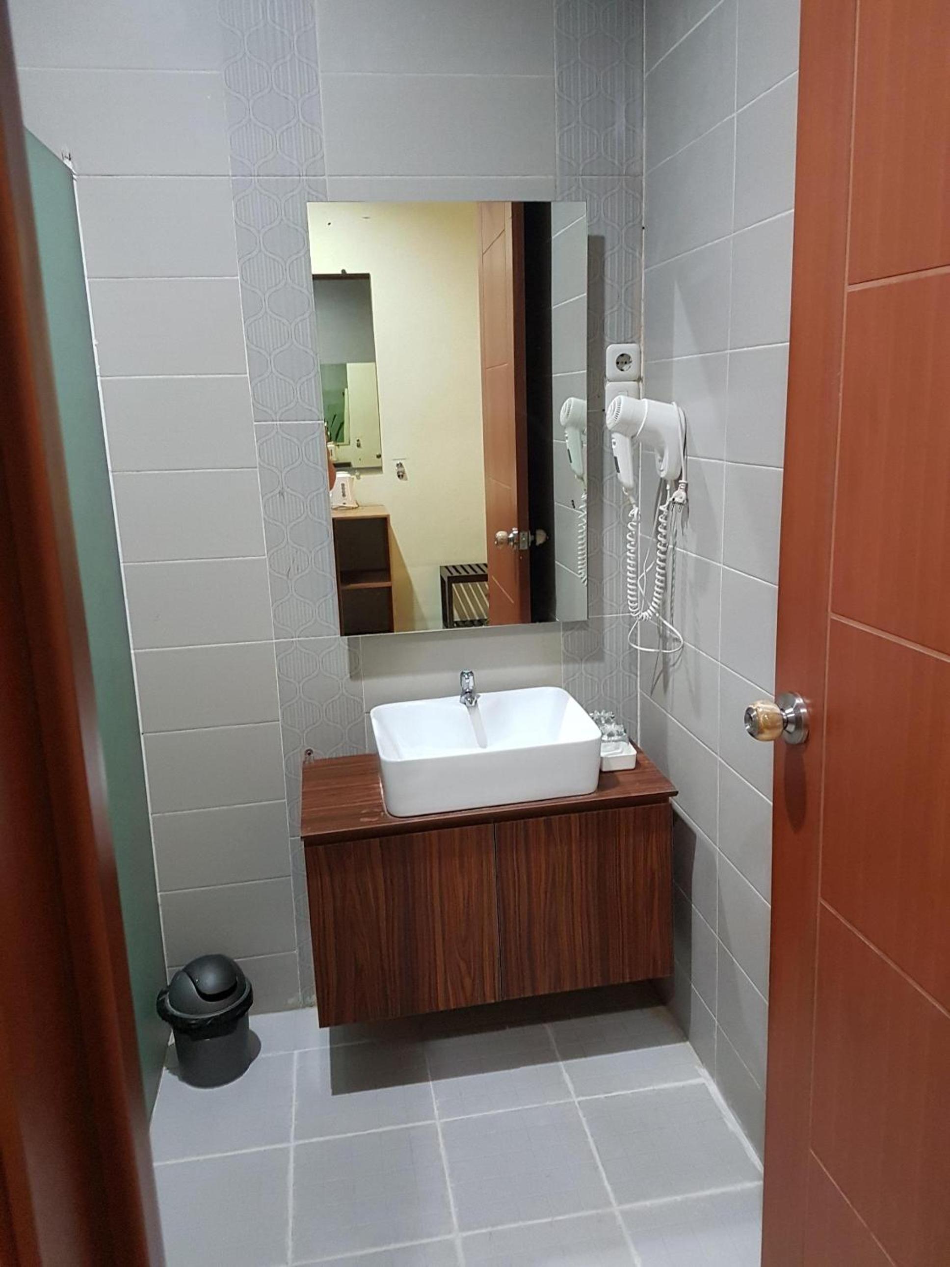 Cempaka Mas Hotel, Jombang - 17