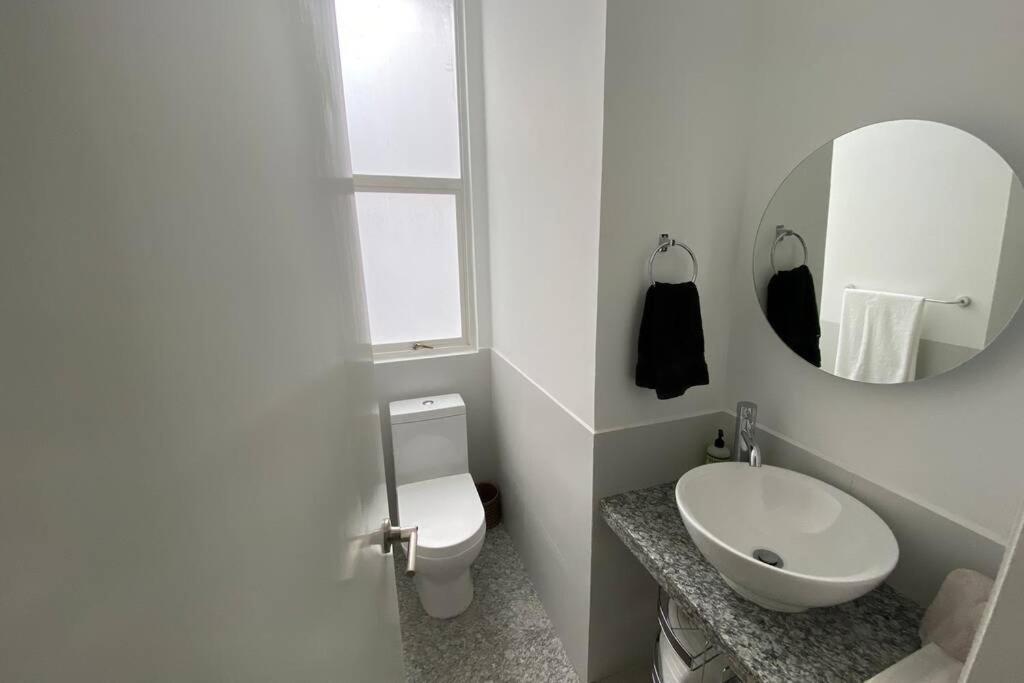 Best Location 3 bedroom apt in CONDESA