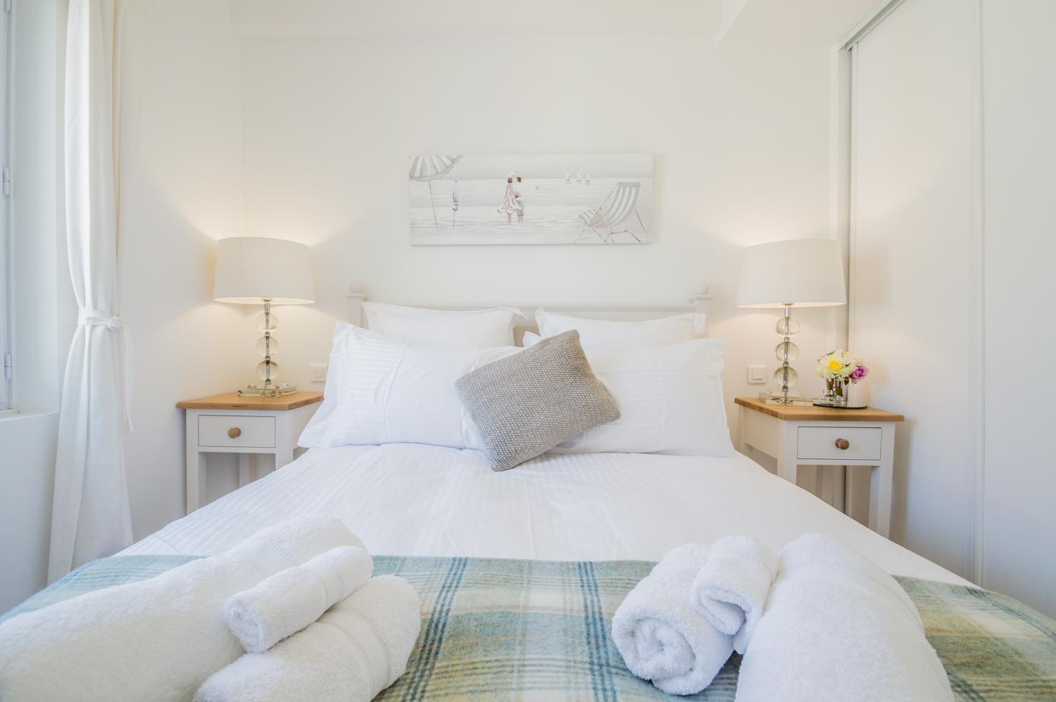 Sunlight Properties - "Neptune" - Bright - Old Town - By sea view 4