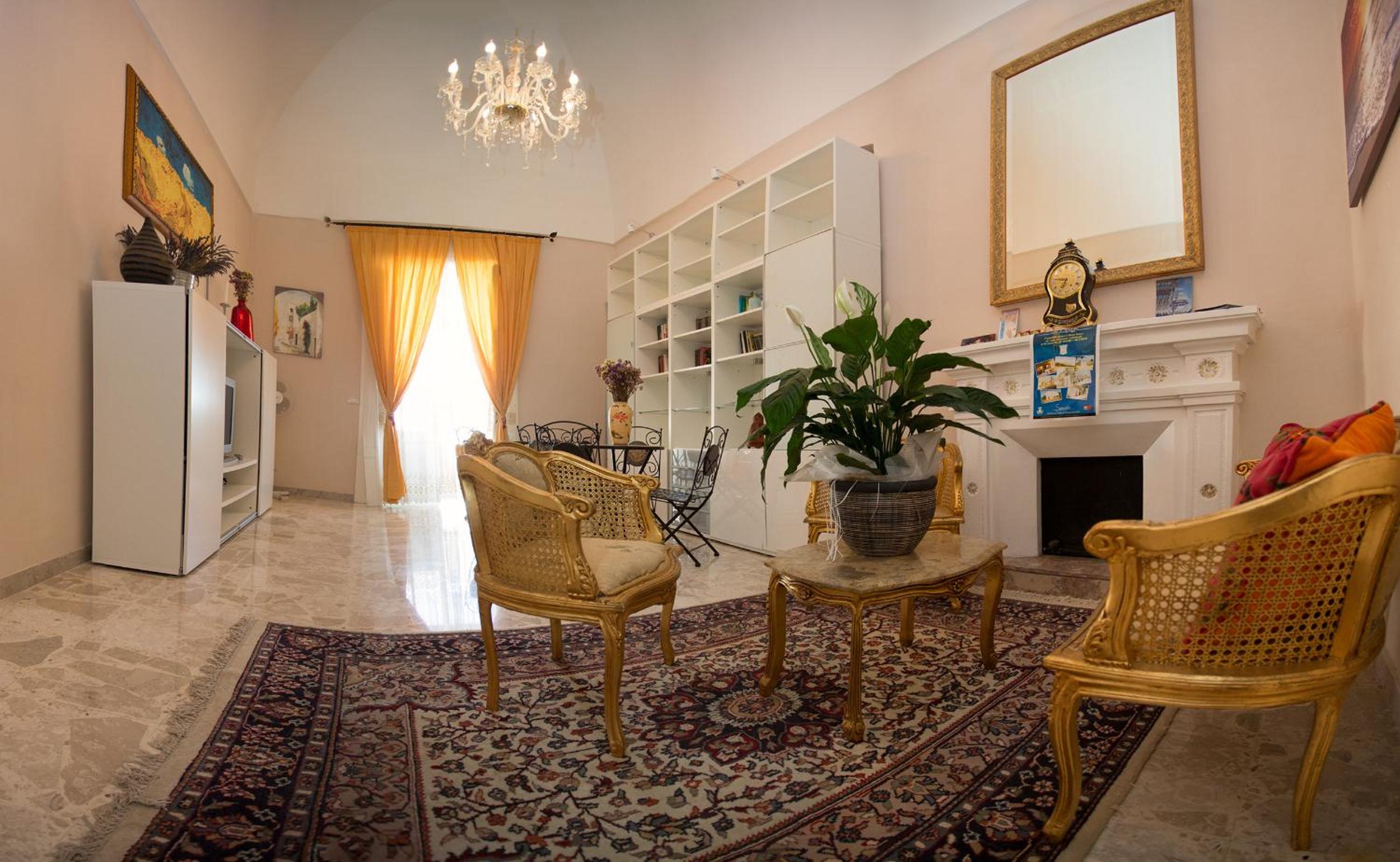 Piazzetta San Giovanni B&B