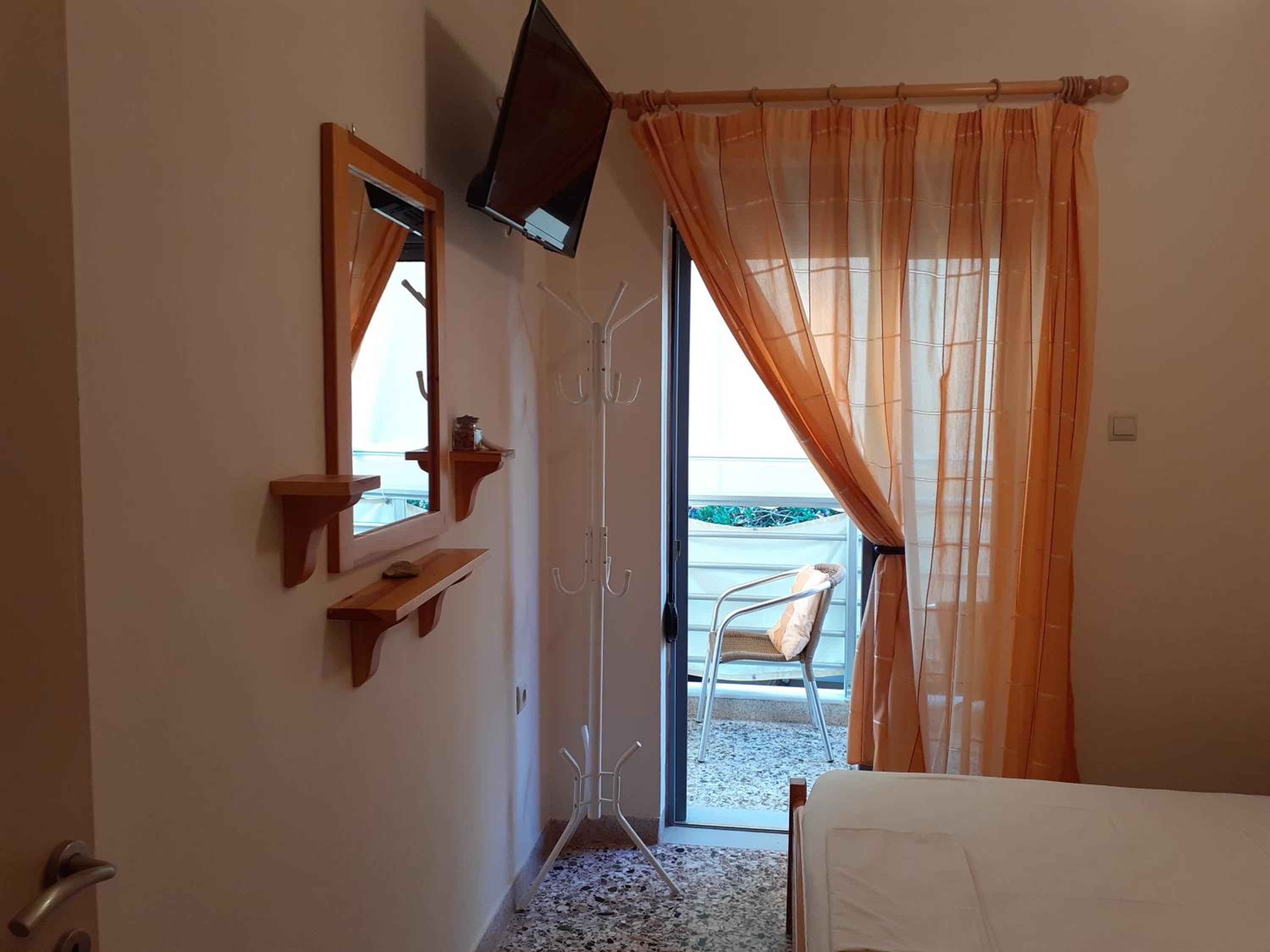 Kritikos Rooms