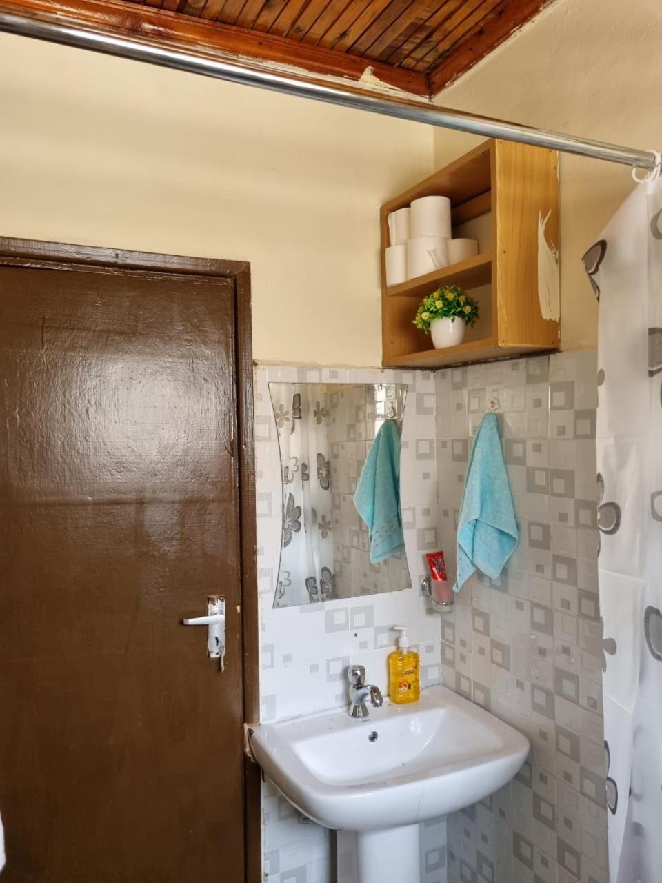 Stay.Plus Donholm Bungalow