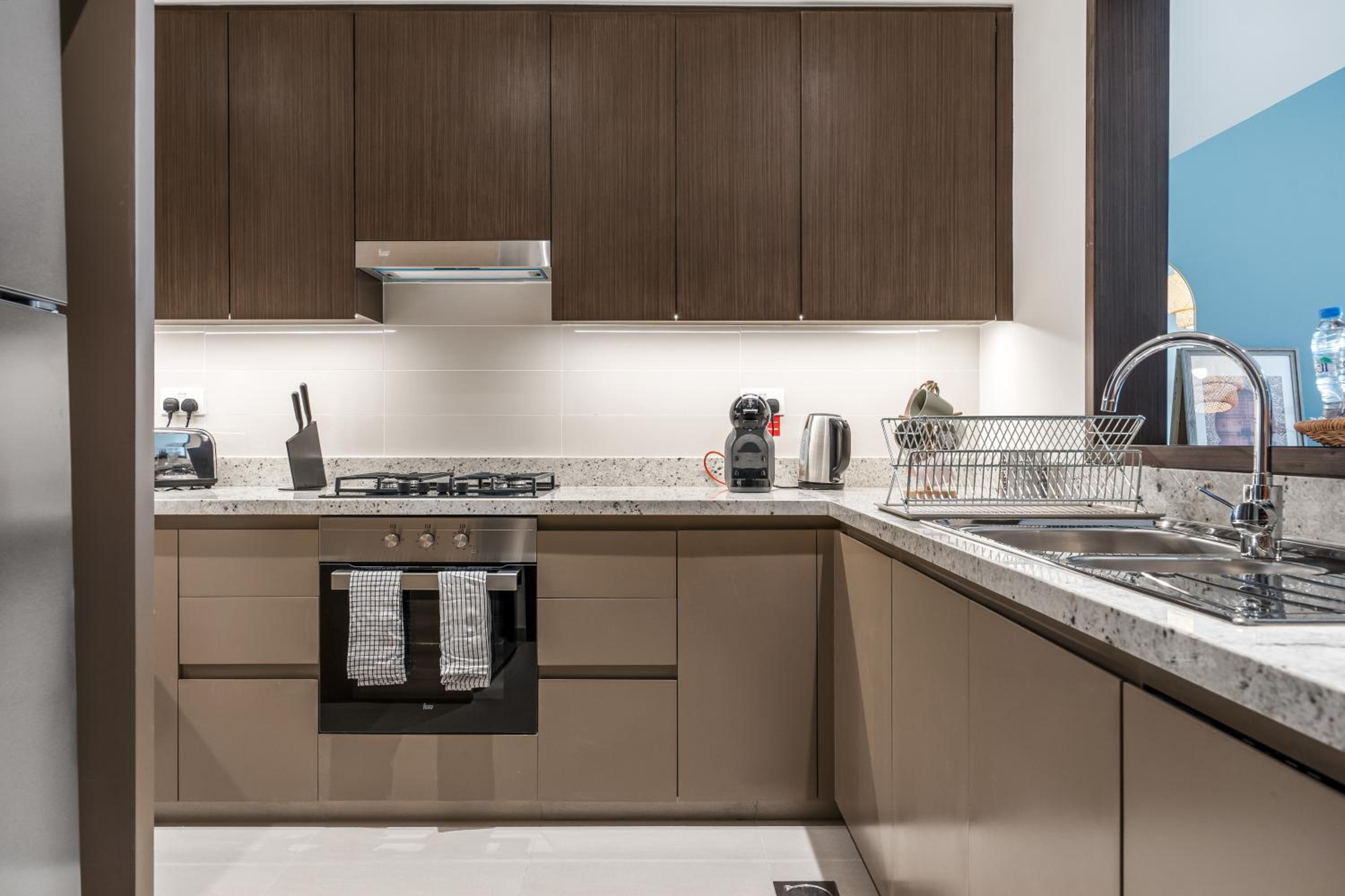 High-End Chic Apartment, Close to Burj Khalifa