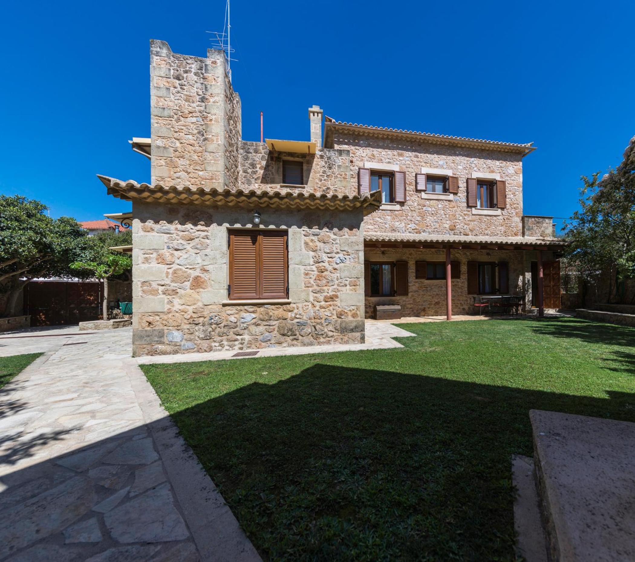 Stone House Messinia view 2