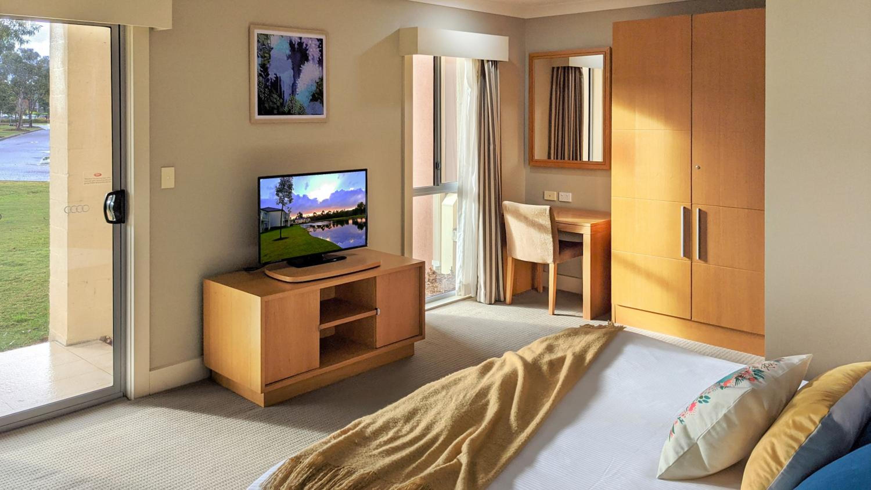 Jewel in the Crowne