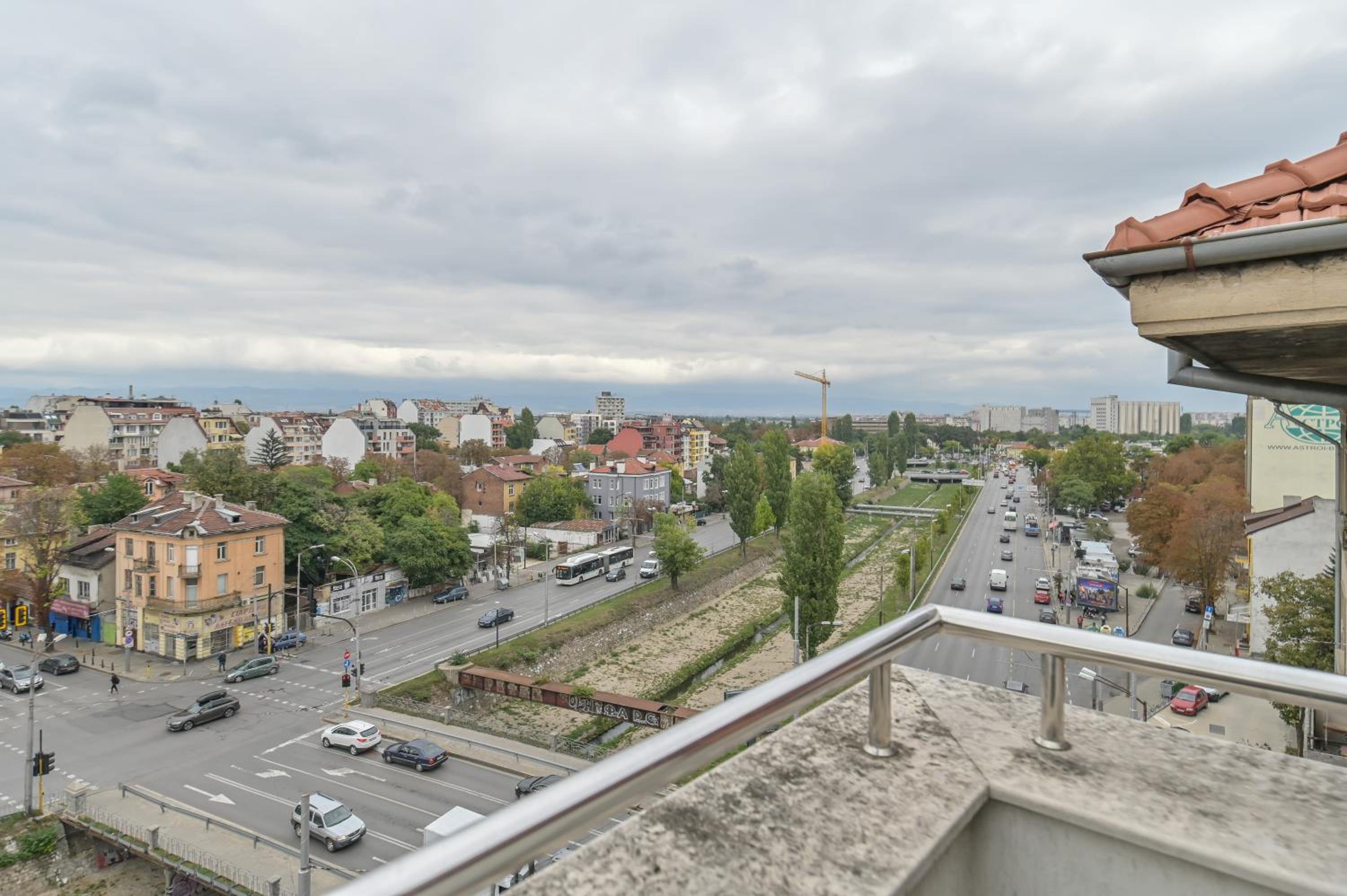 One-Bedroom Maisonette with Spacious Terrace