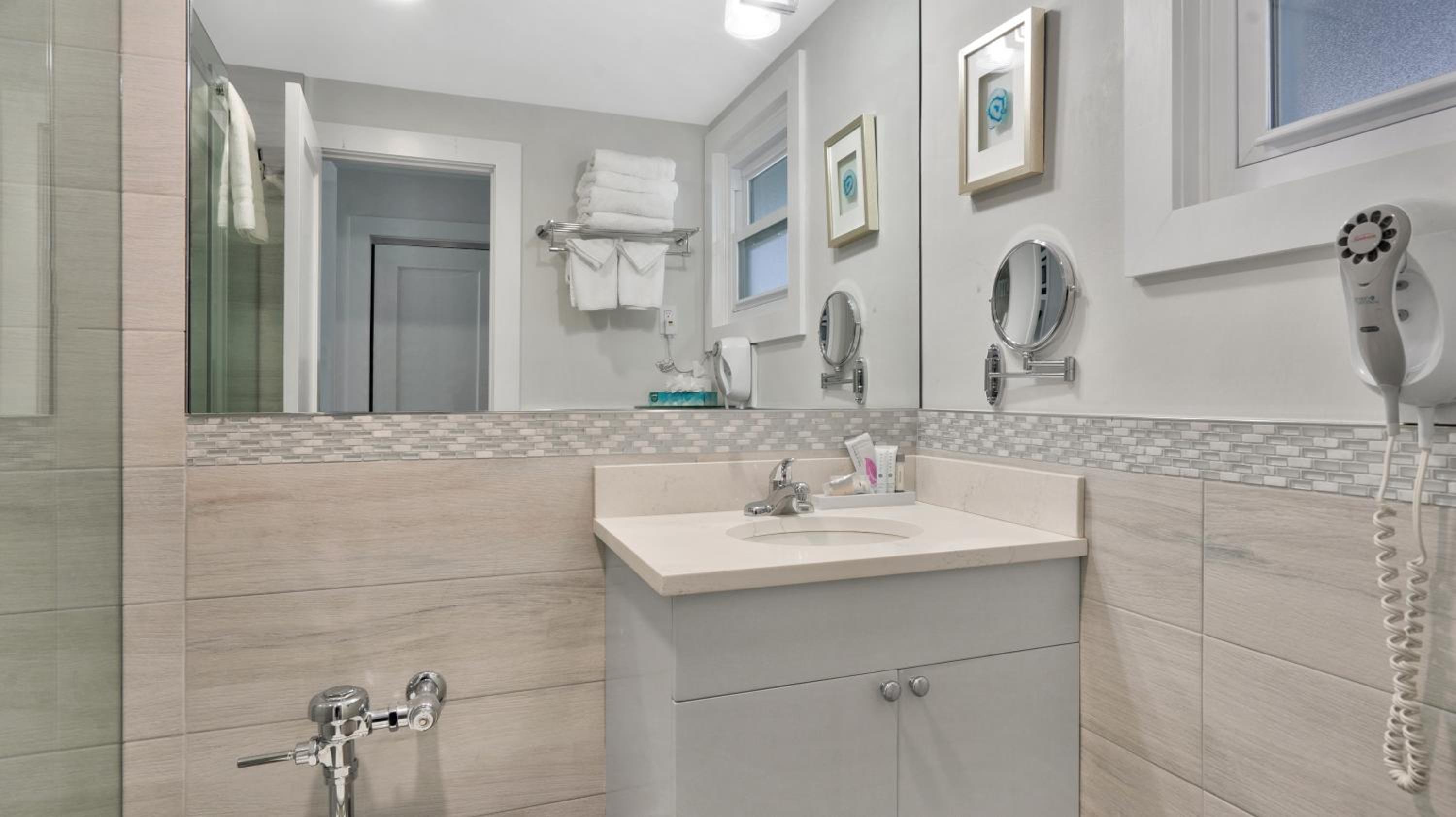 East Hampton House Resort 107
