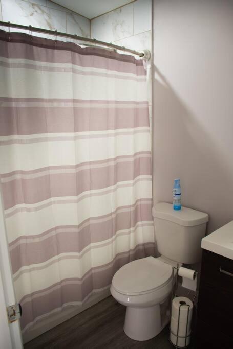 Palm Bay Coastal Chef House 3B 2Bth 10min to Beach view 5