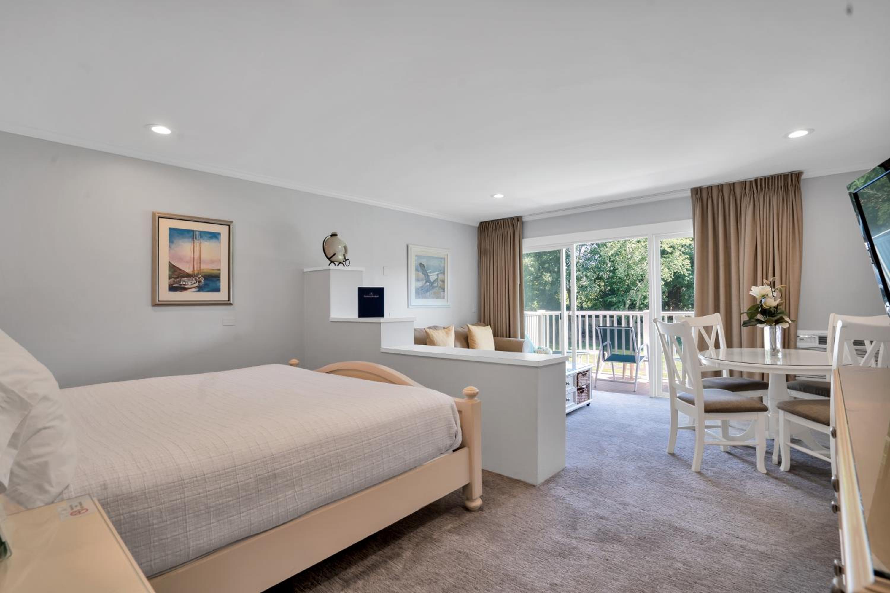 East Hampton House Resort 122