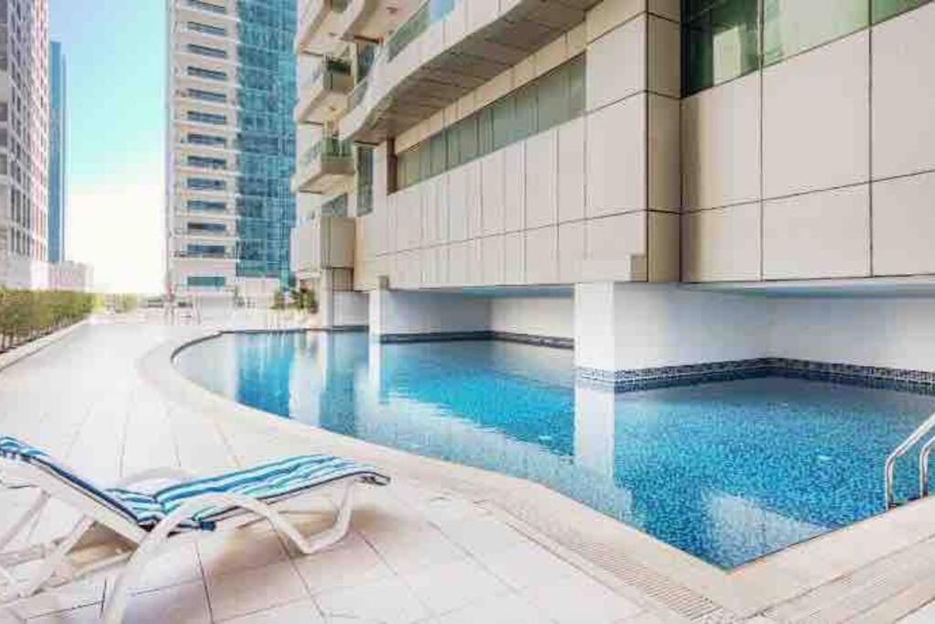 AIRDHP MARINA & SEA VIEW Modern 3 BED