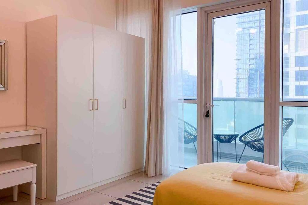 AIRDHP MARINA & SEA VIEW Modern 3 BED