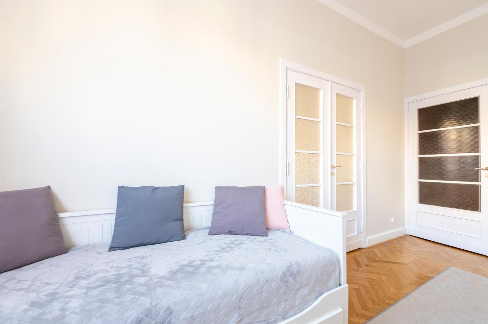 The Essence Of Łodz &Large Stylish Apartment