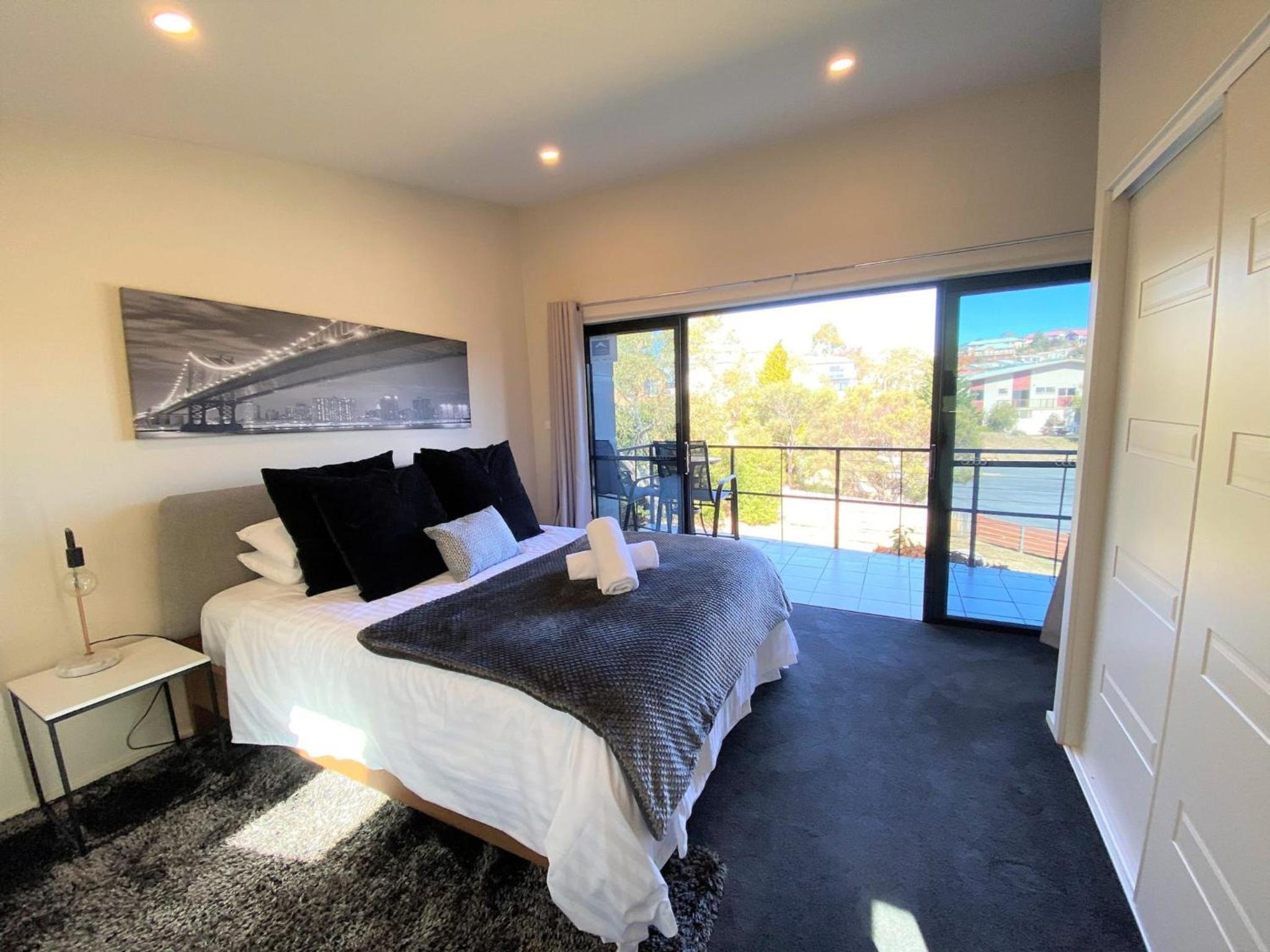 Khione 6 Modern 2 bedroom Townhouse