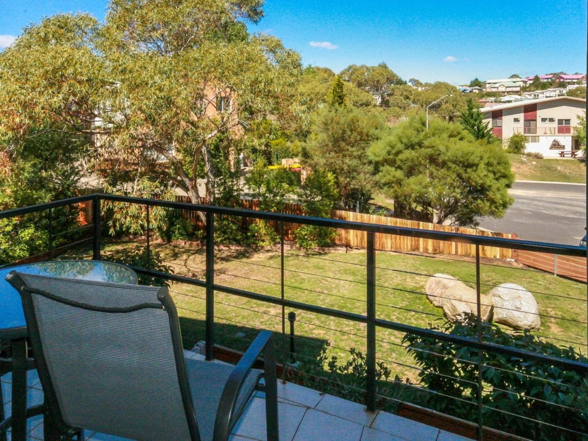 Khione 6 Modern 2 bedroom Townhouse