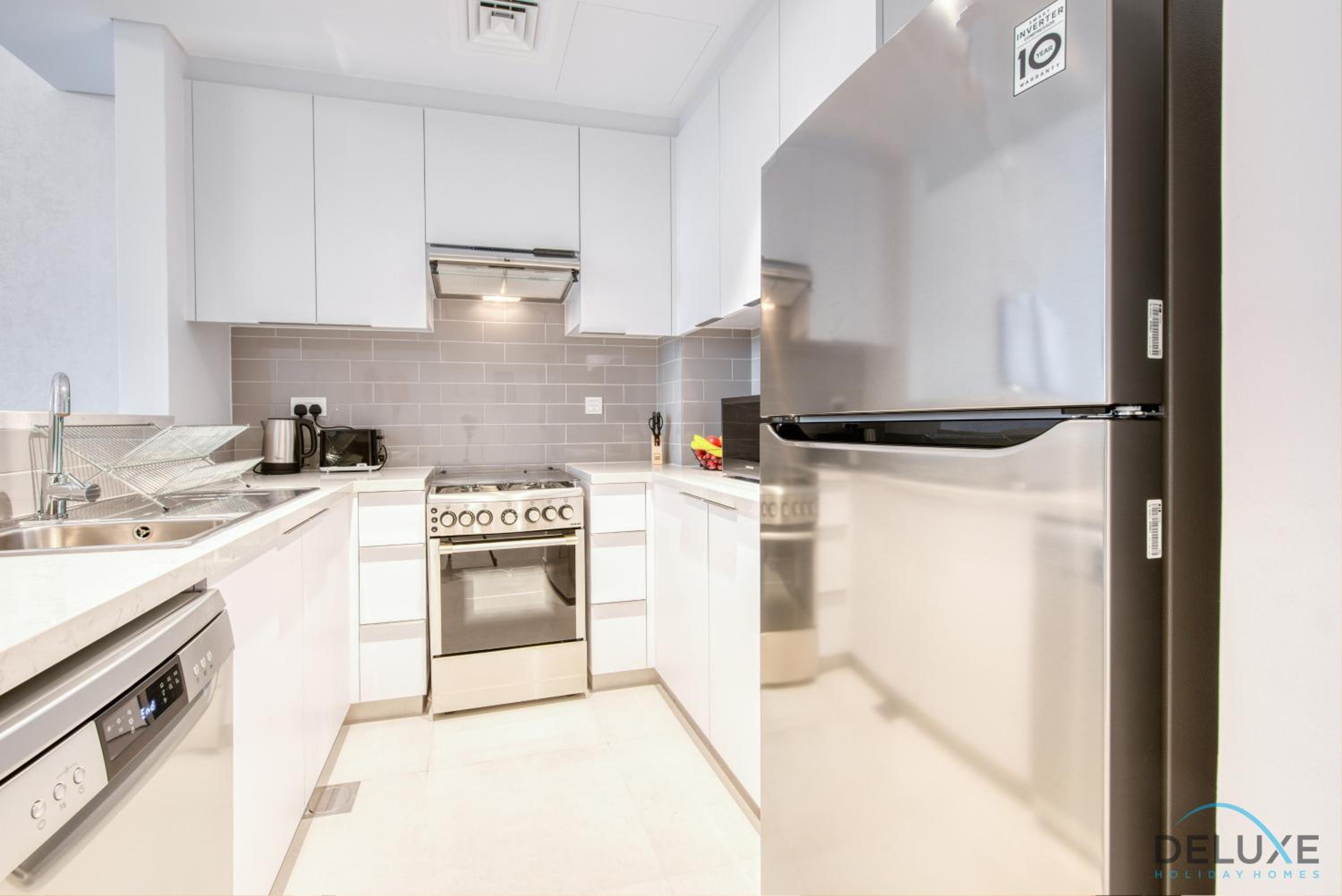 Fresh 2BR at Mudon Views 4 Dubailand by Deluxe Holiday Homes photo 2