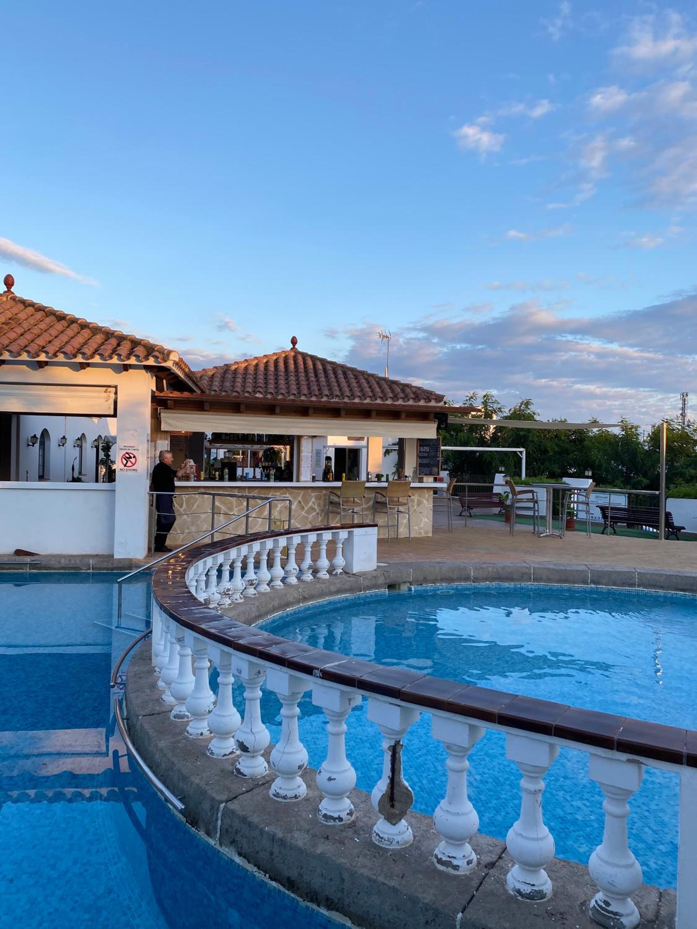 swimming pool