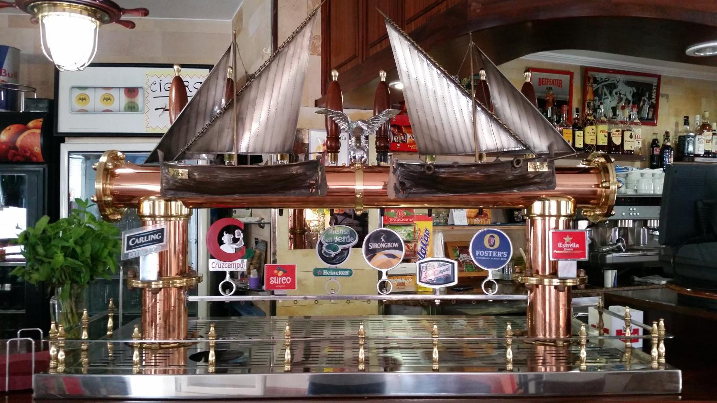 bar