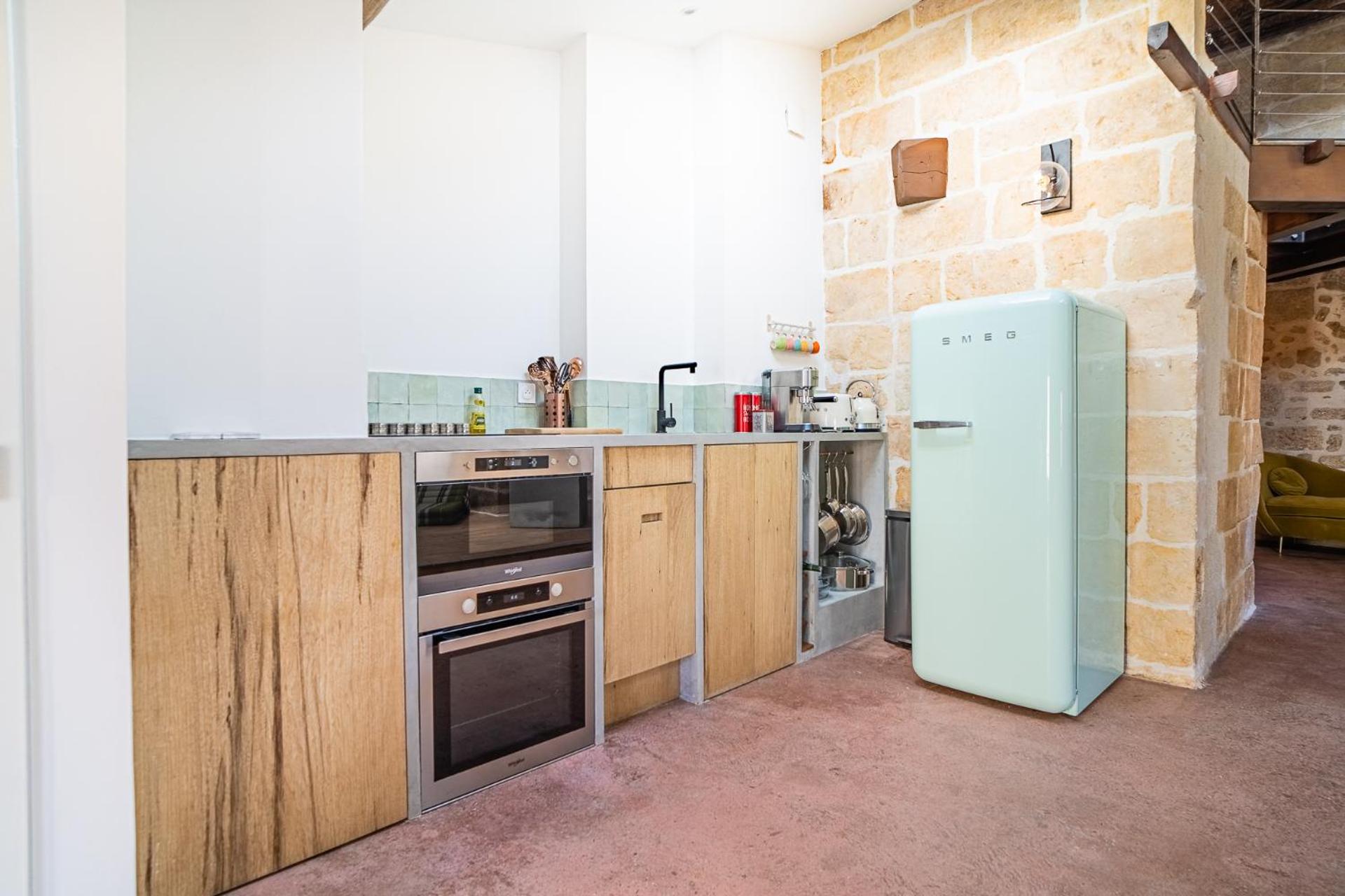 Montpellier Vacations - L'Olivier Loft HH Centre Corum - Netflix Prime Video 4k - Property Image 14