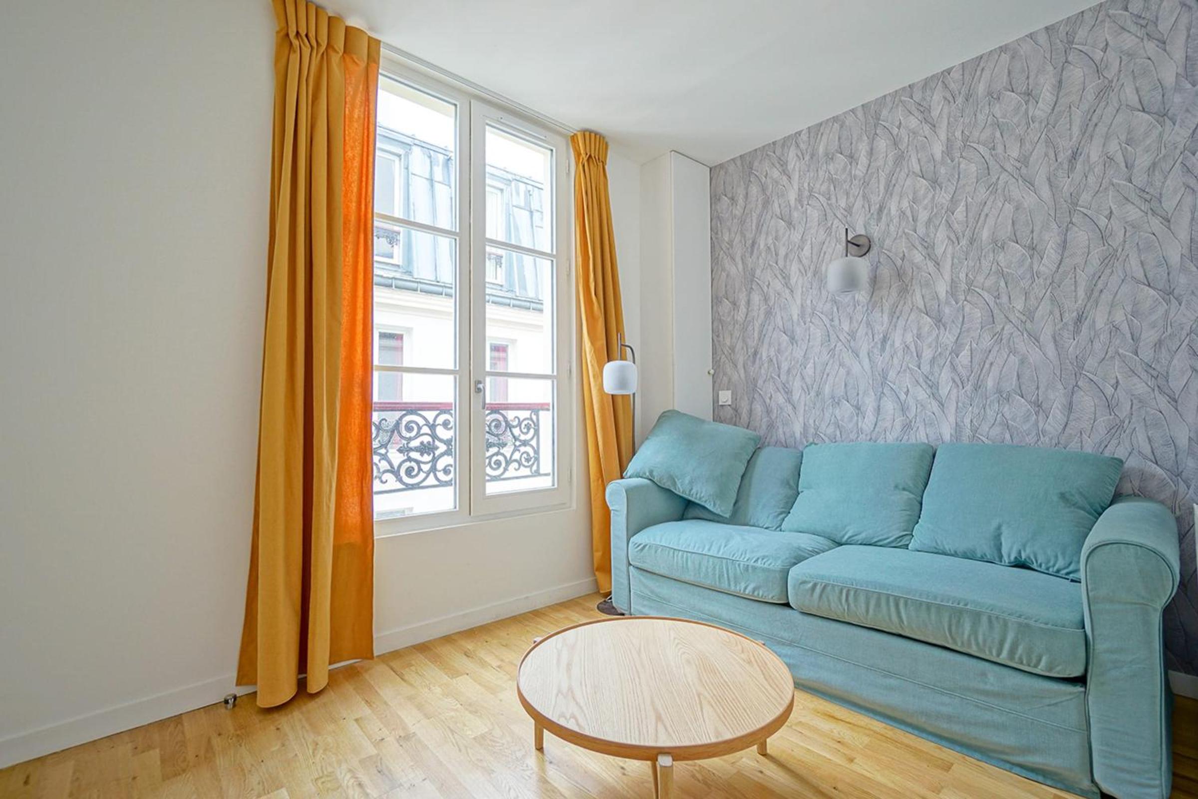 Beautiful Bright Apartment Near The Marais
