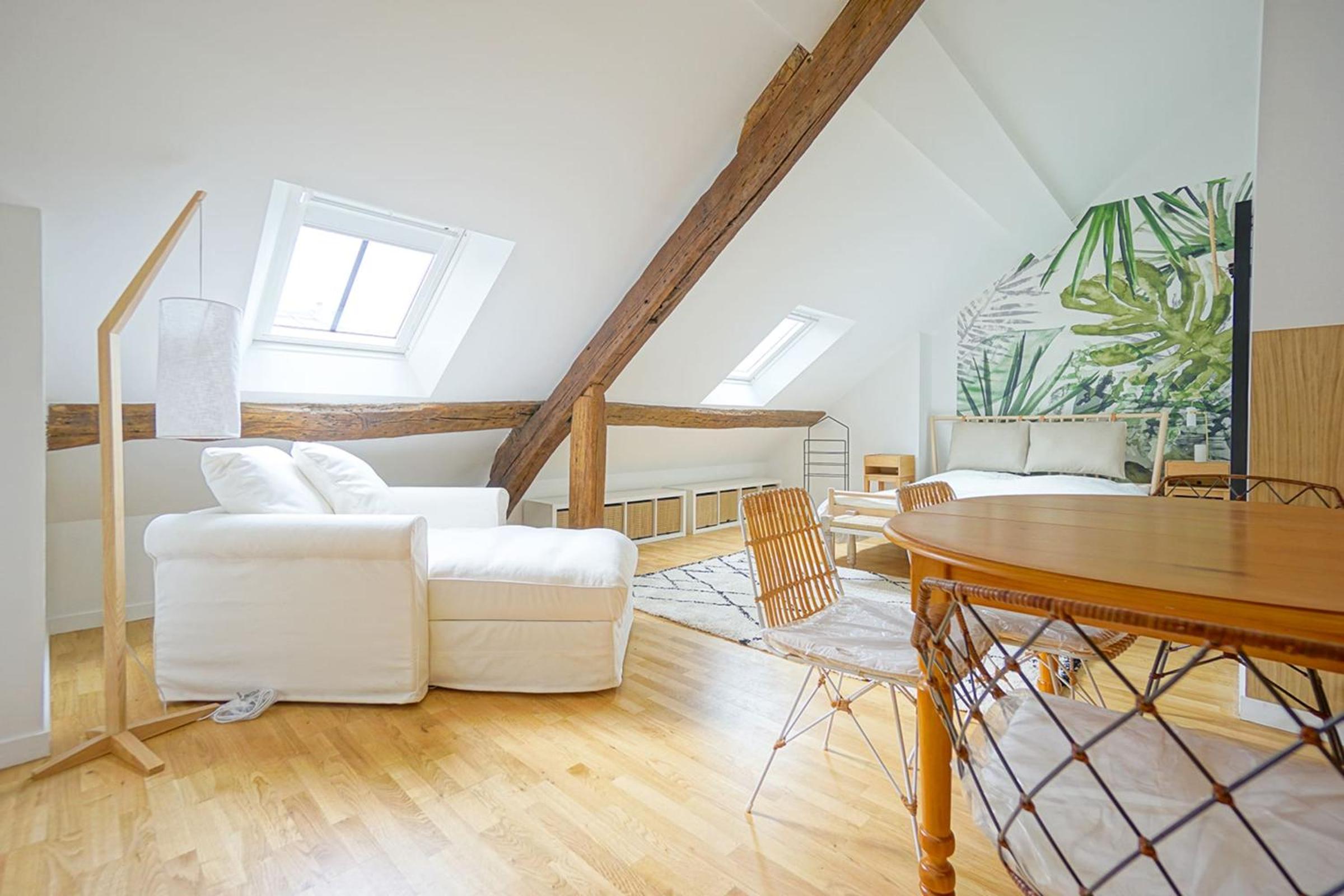 Beautiful Bright Apartment Near The Marais