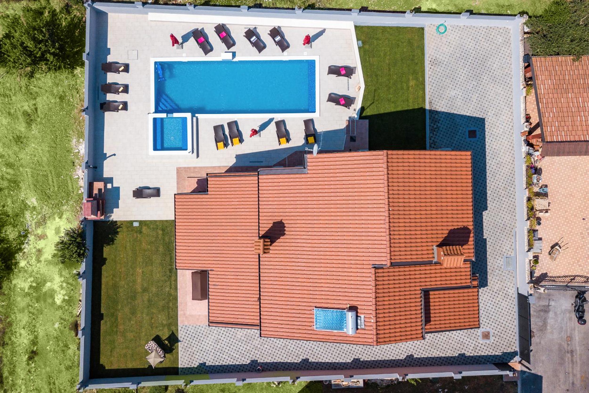 Luxury villa Hedone with pool & whirpool in Pula near the beach